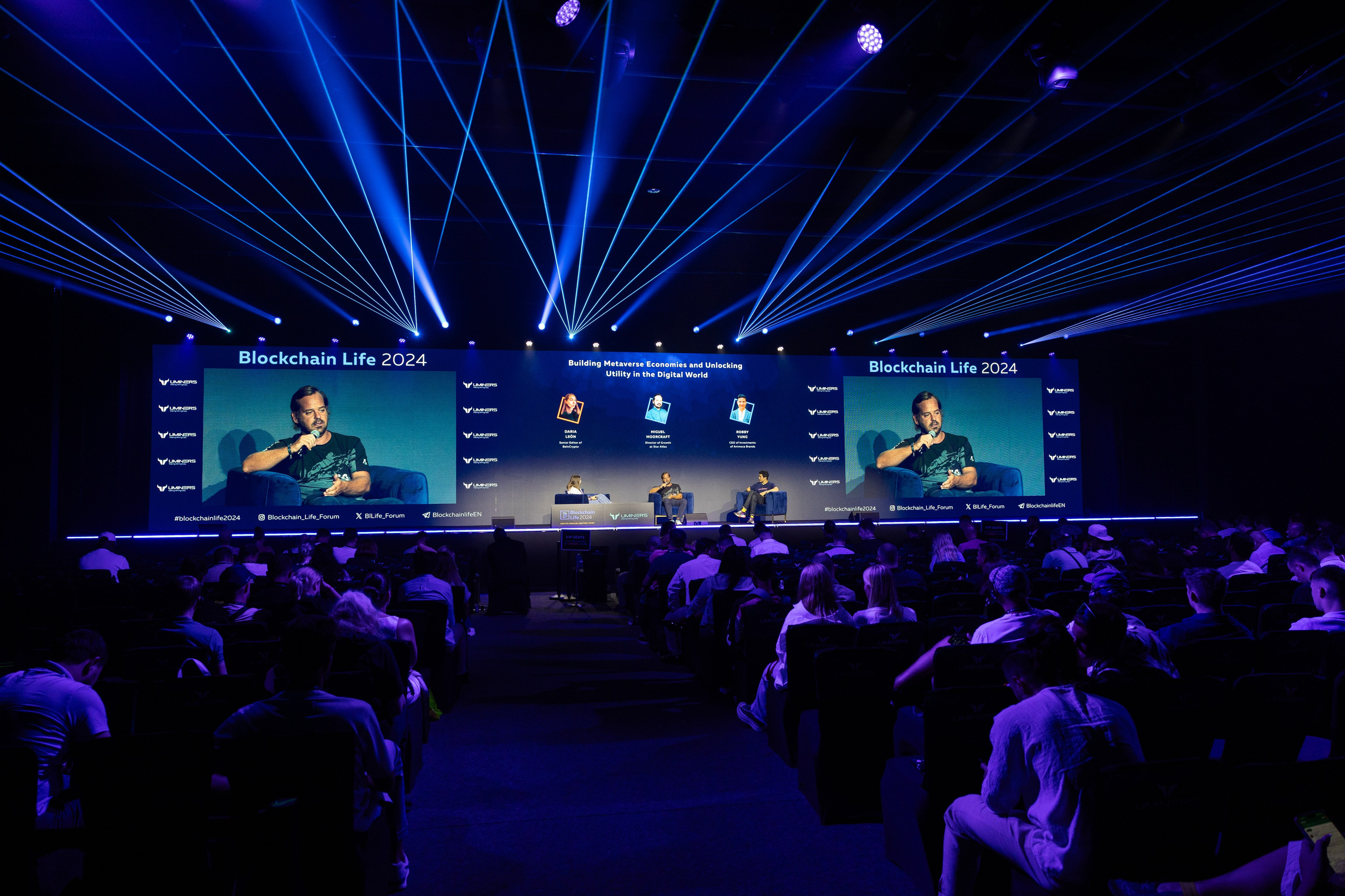 Conferences and expo photoshoot. Professional event photographer Ruslan Davletberdin