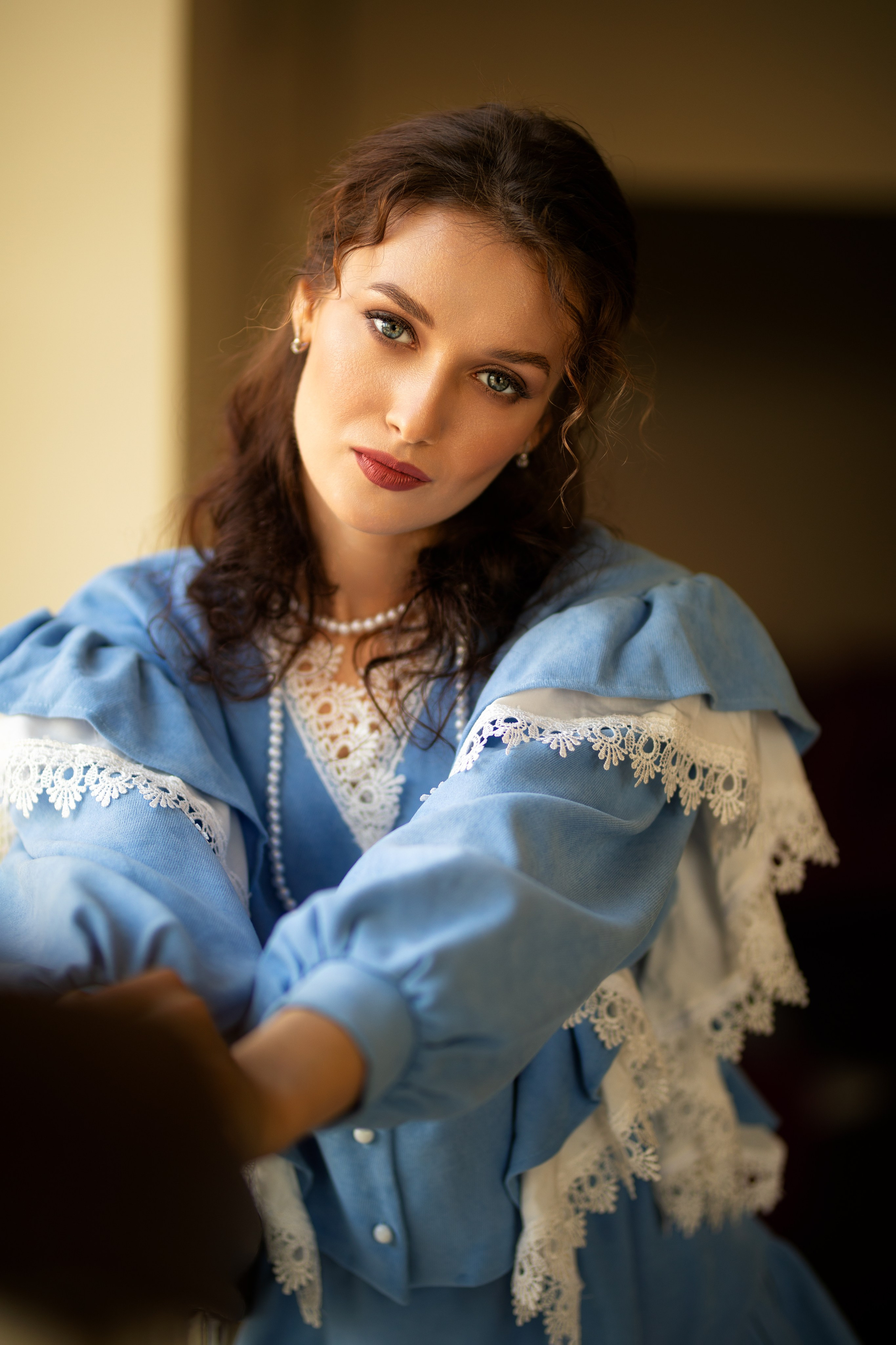 Фотосет с Анастасией в интерьере в формате «Я красивая». Дмитрий Шульгин, портретный фотограф в Воронеже