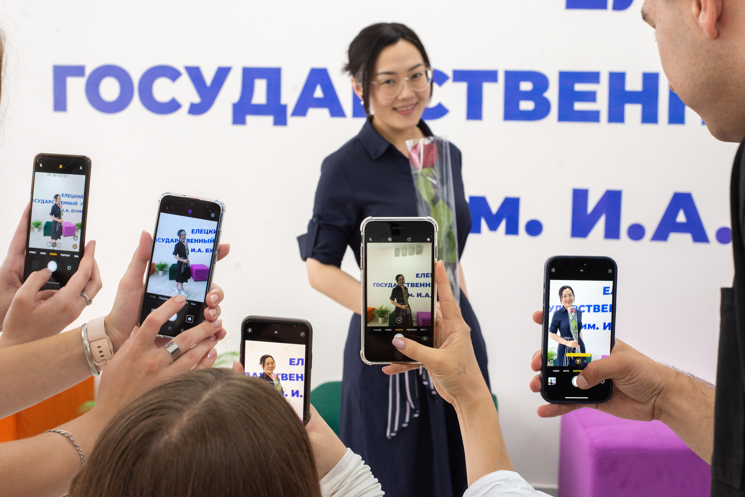 Последний звонок ин. яз. 2024. Портретный фотограф Марина Тамбовская