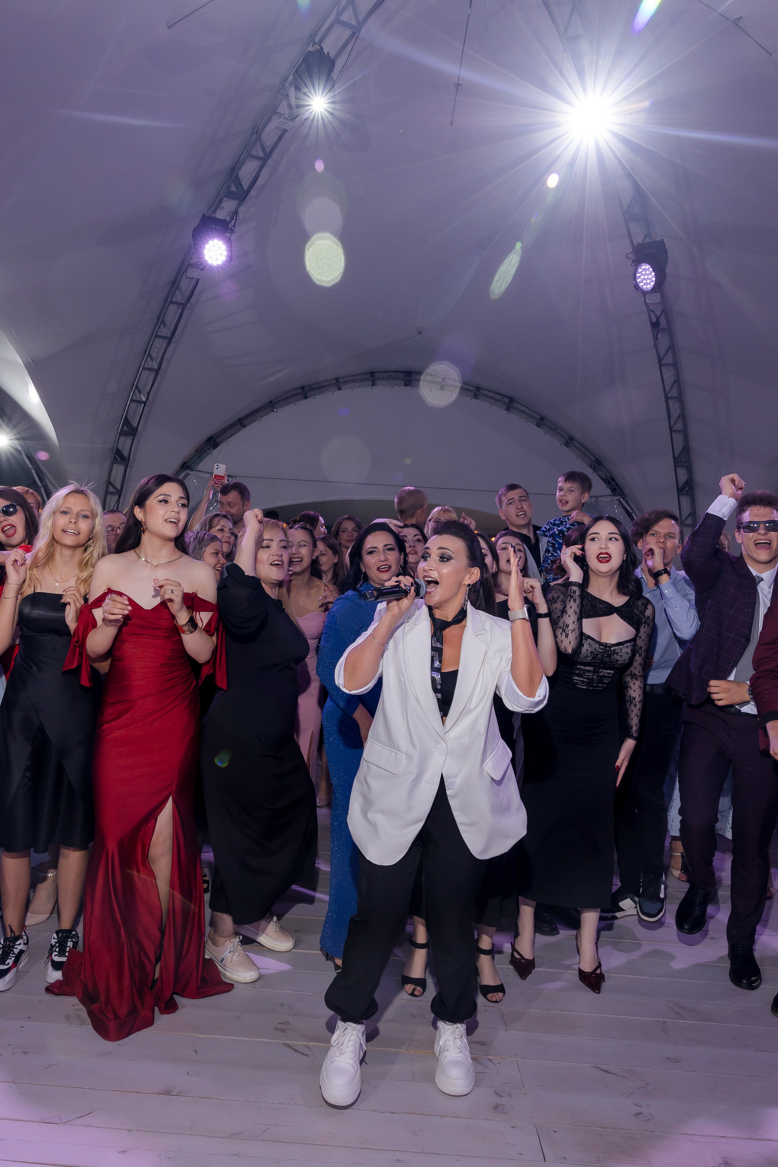 ВЫПУСКНОЙ White Place — Гимназия 52. Свадебный и семейный фотограф Динар Гильмутдинов