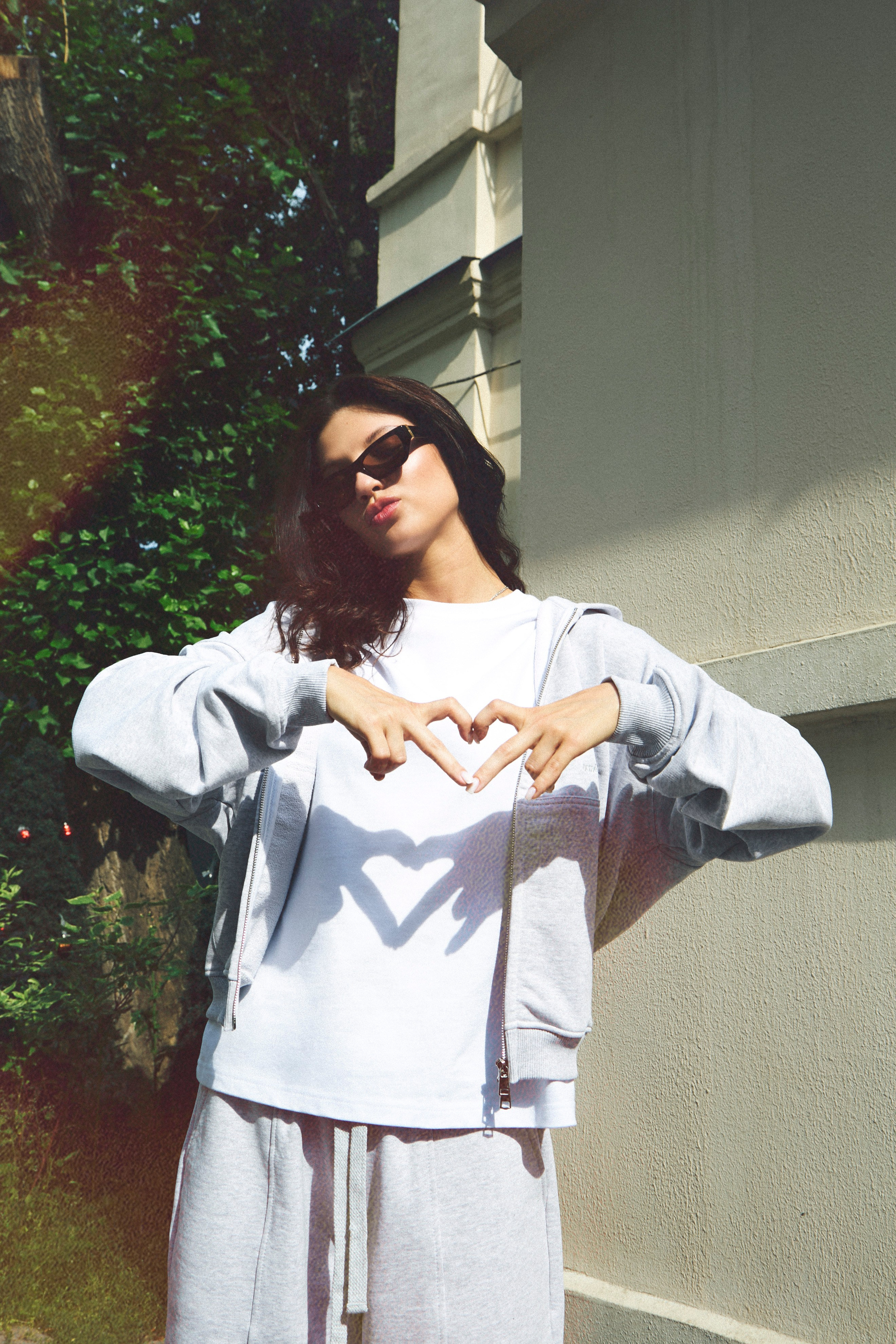 Acme Du Plaisir. Arina Kharakhashian