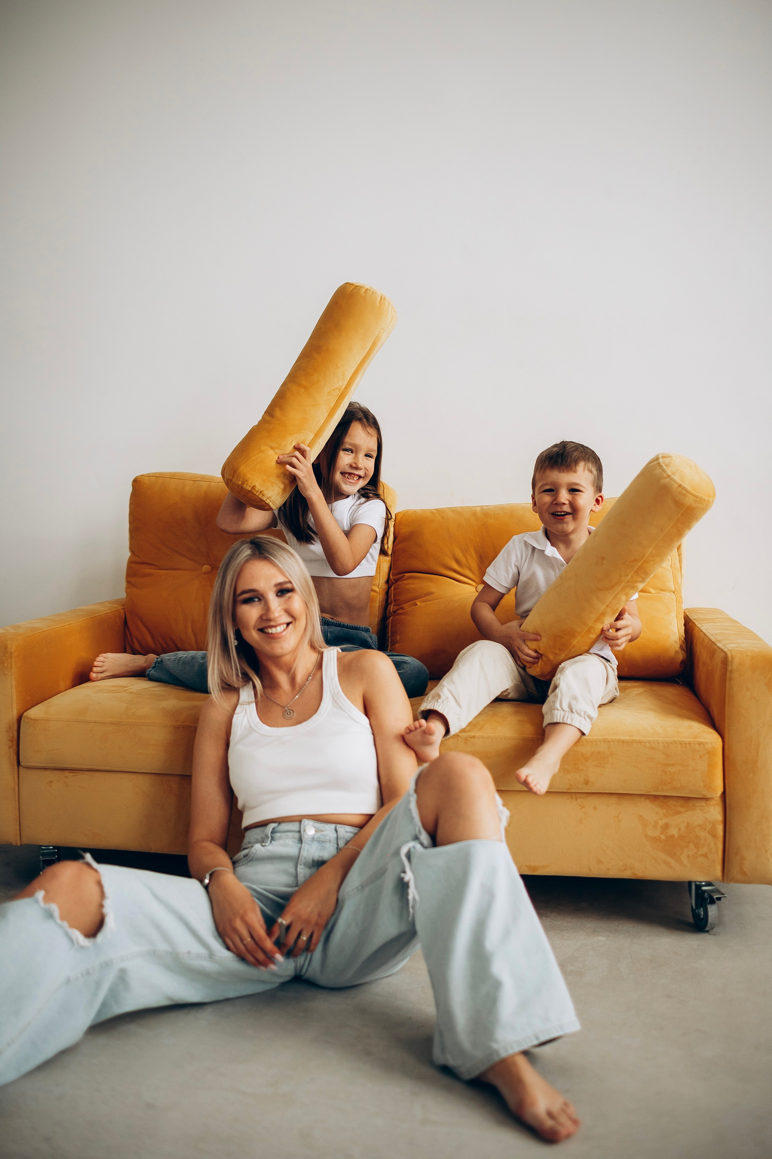 Женя с детками. Семейная съемка — это красивый способ признаться своей семье в любви