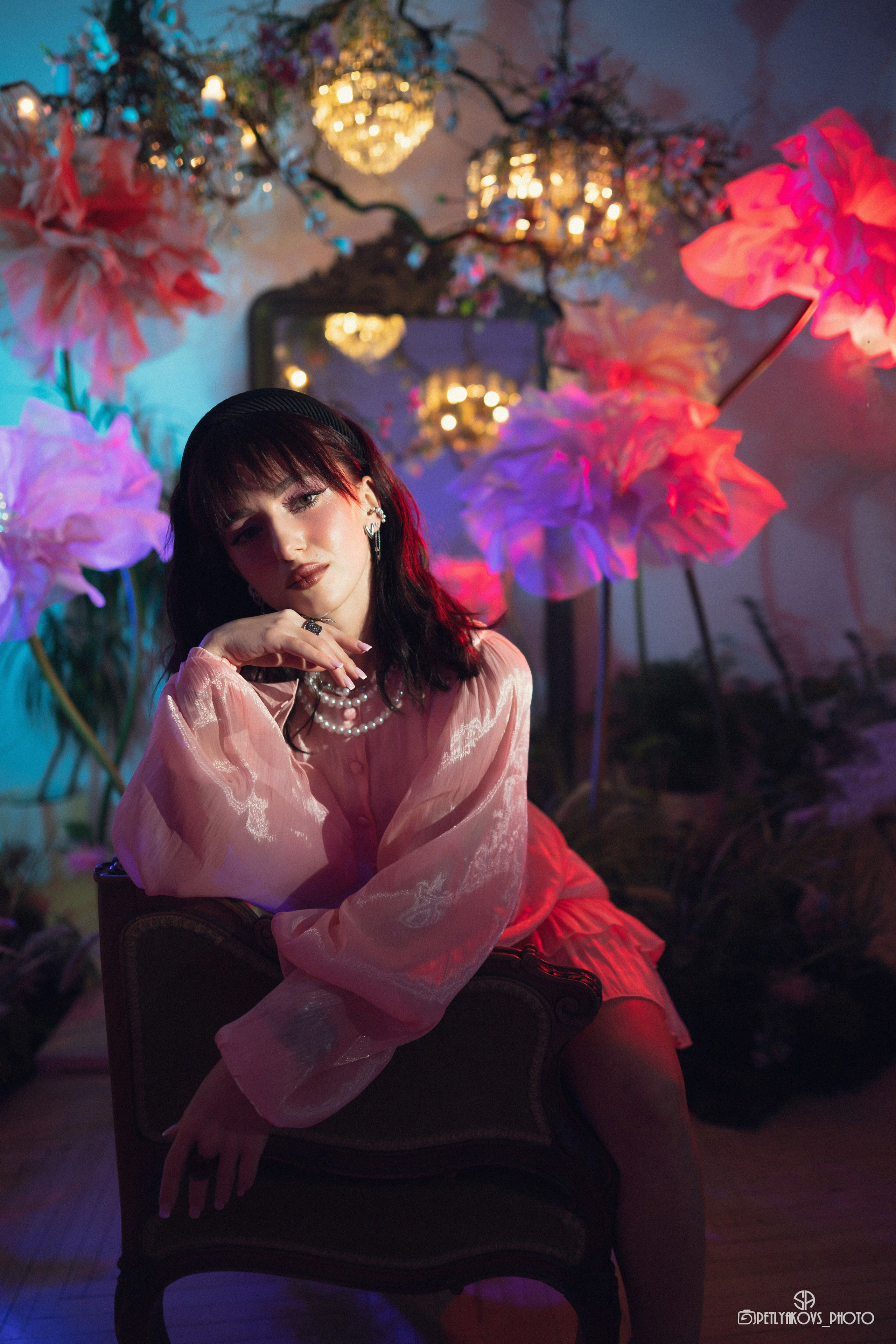 Фотосессия с цветным светом Грузия