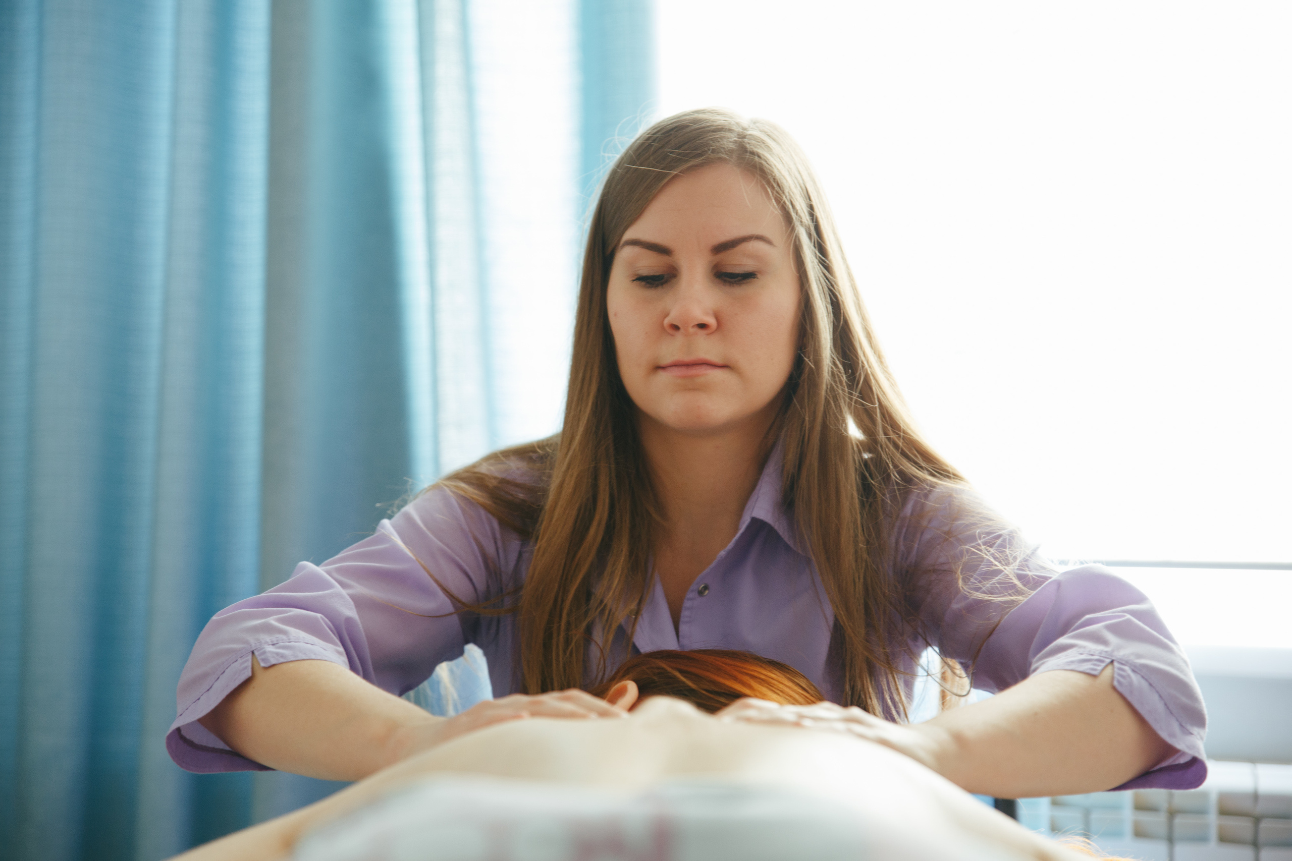 Массаж. Марина Соколова. Контентный и семейный фотограф г. Красноярск