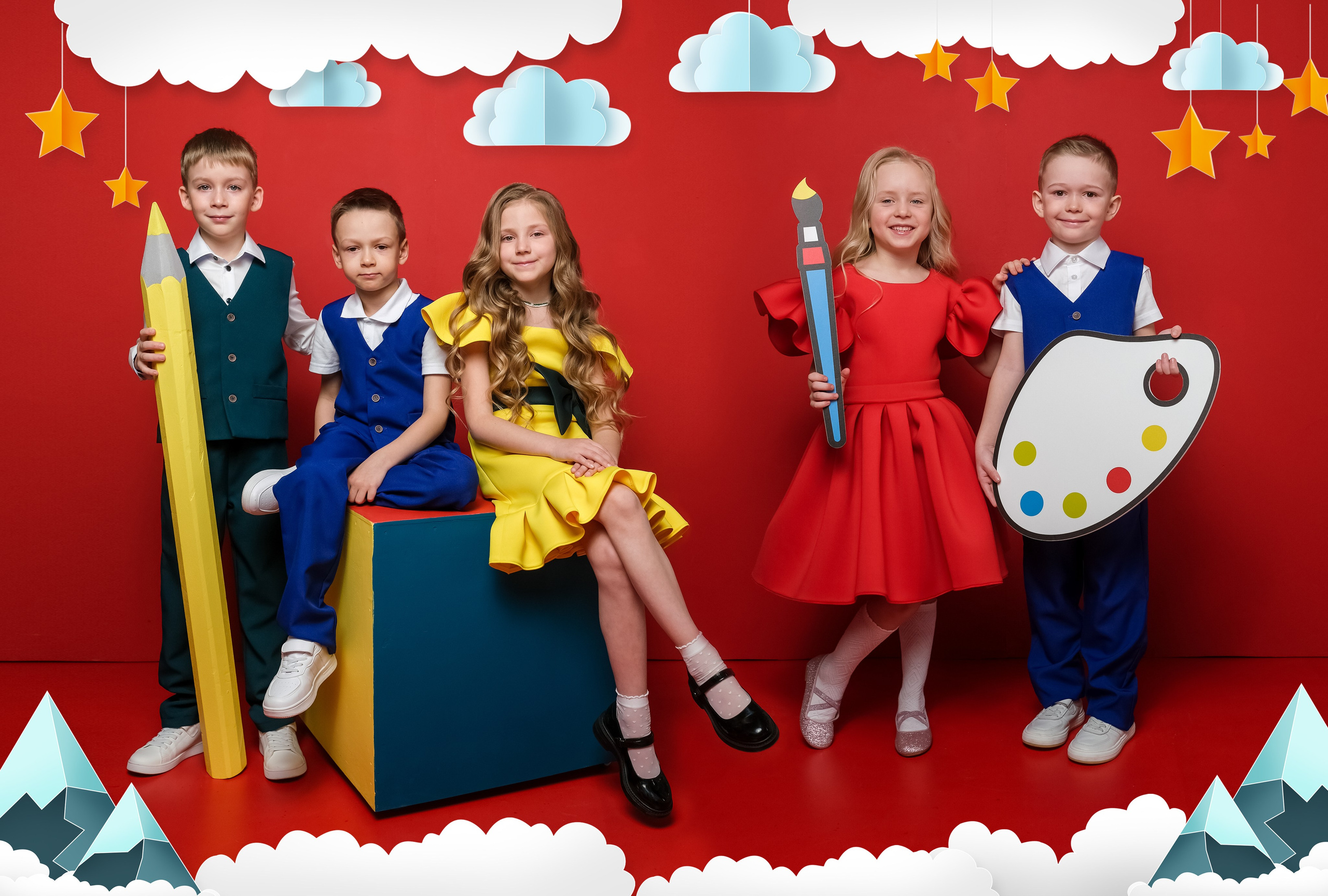 утренник в садике, платье на выпускной в садик, прическа в садик на утренник