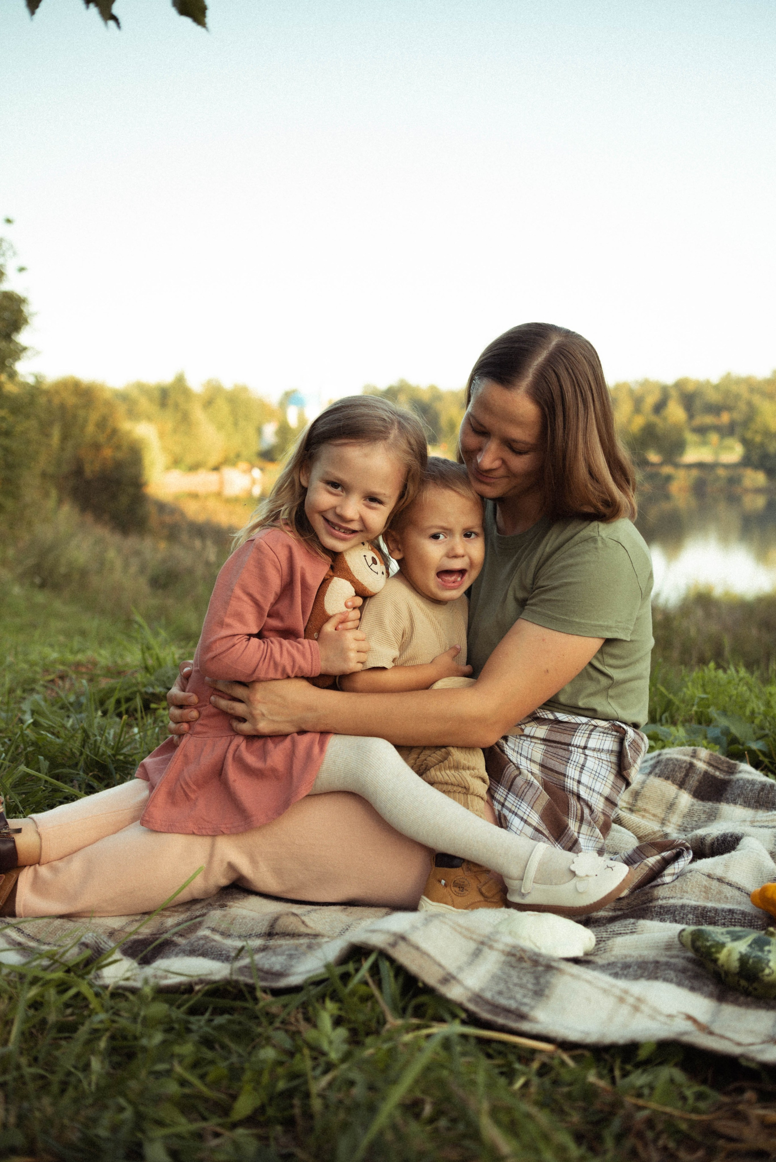Семейная фотосессия на природе. Семейный фотограф в Железнодорожном Масаева Елена