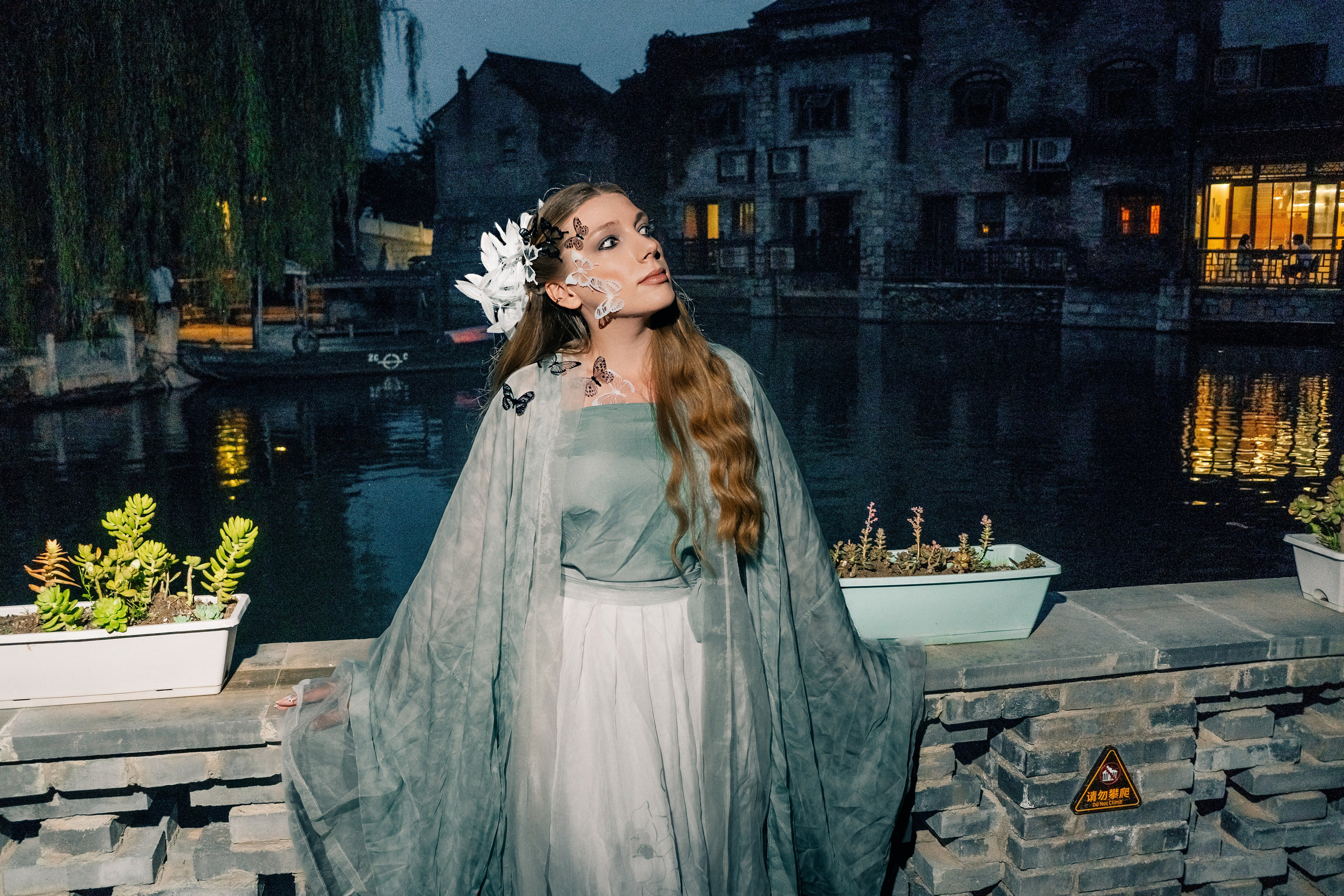 Photoshoot in traditional Chinese dresses