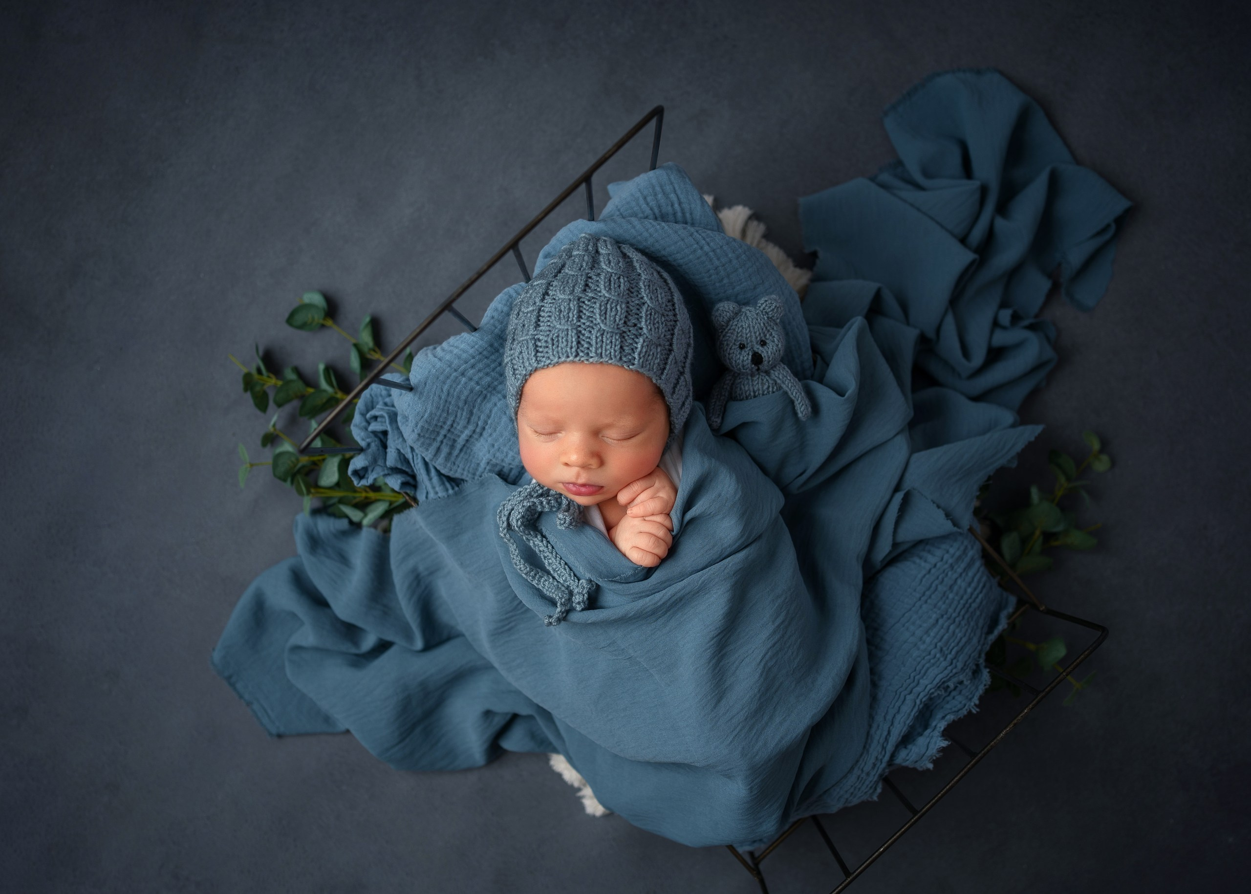 «Экспресс» + семейные кадры + доп. ретушь (13 дней). Фотограф новорожденных в Ялте