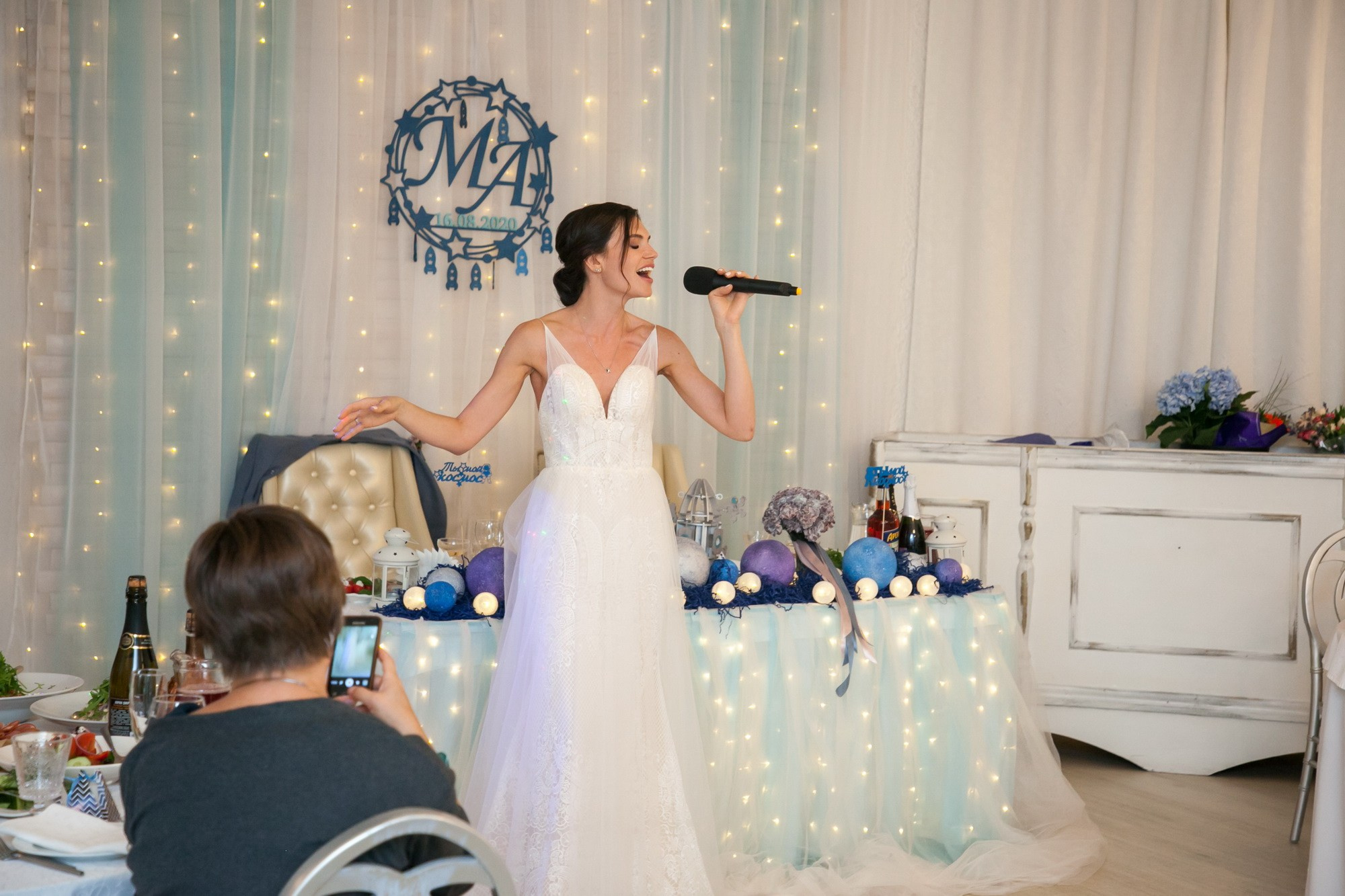 Ты мой космос, свадьба в СПБ. Фотограф крещение венчание в Петербурге! Помогает подобрать храм и посоветовал душевного батюшку в СПб