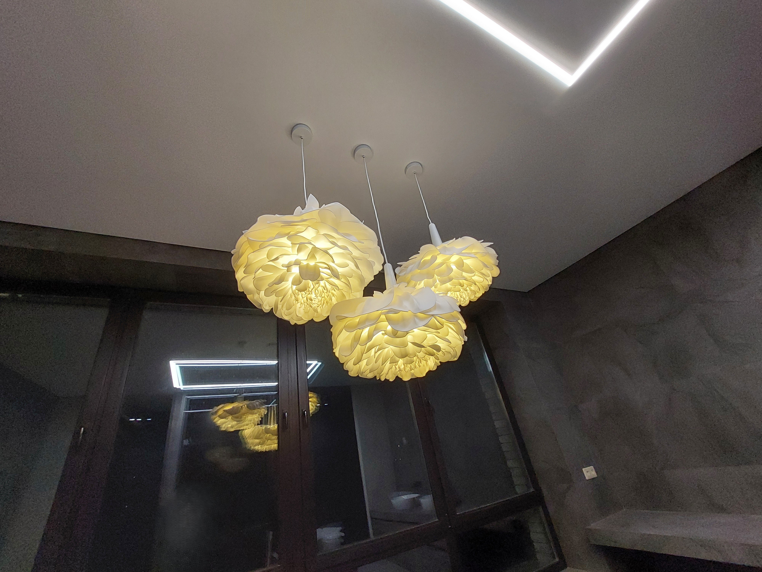 Зонирование и освещение в ванной комнате объекта МД-006