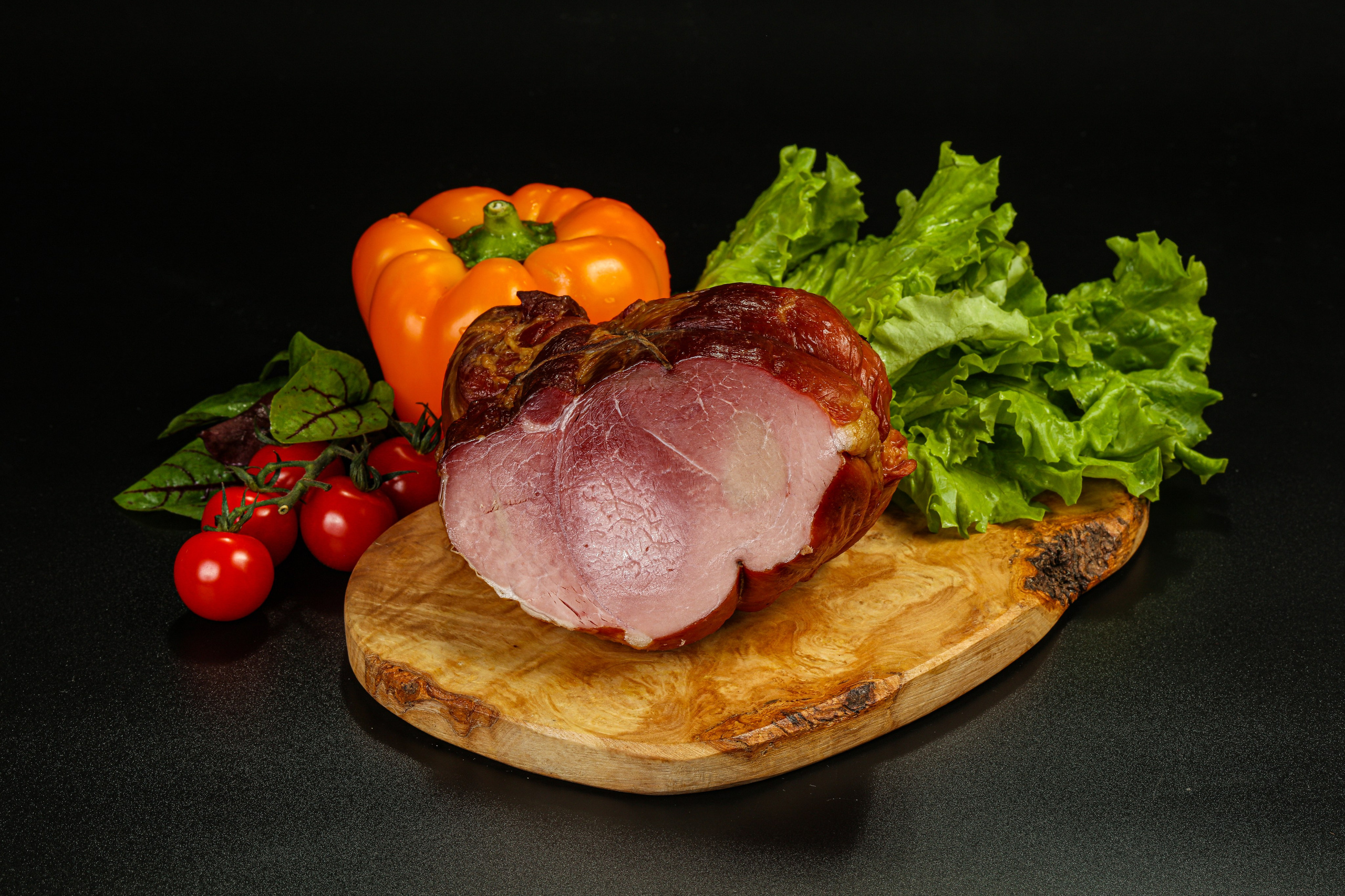 Колбасы и мясная продукция. Фуд-фотограф Андрей Старостин — съемка еды в Москве. 9000 руб. в час