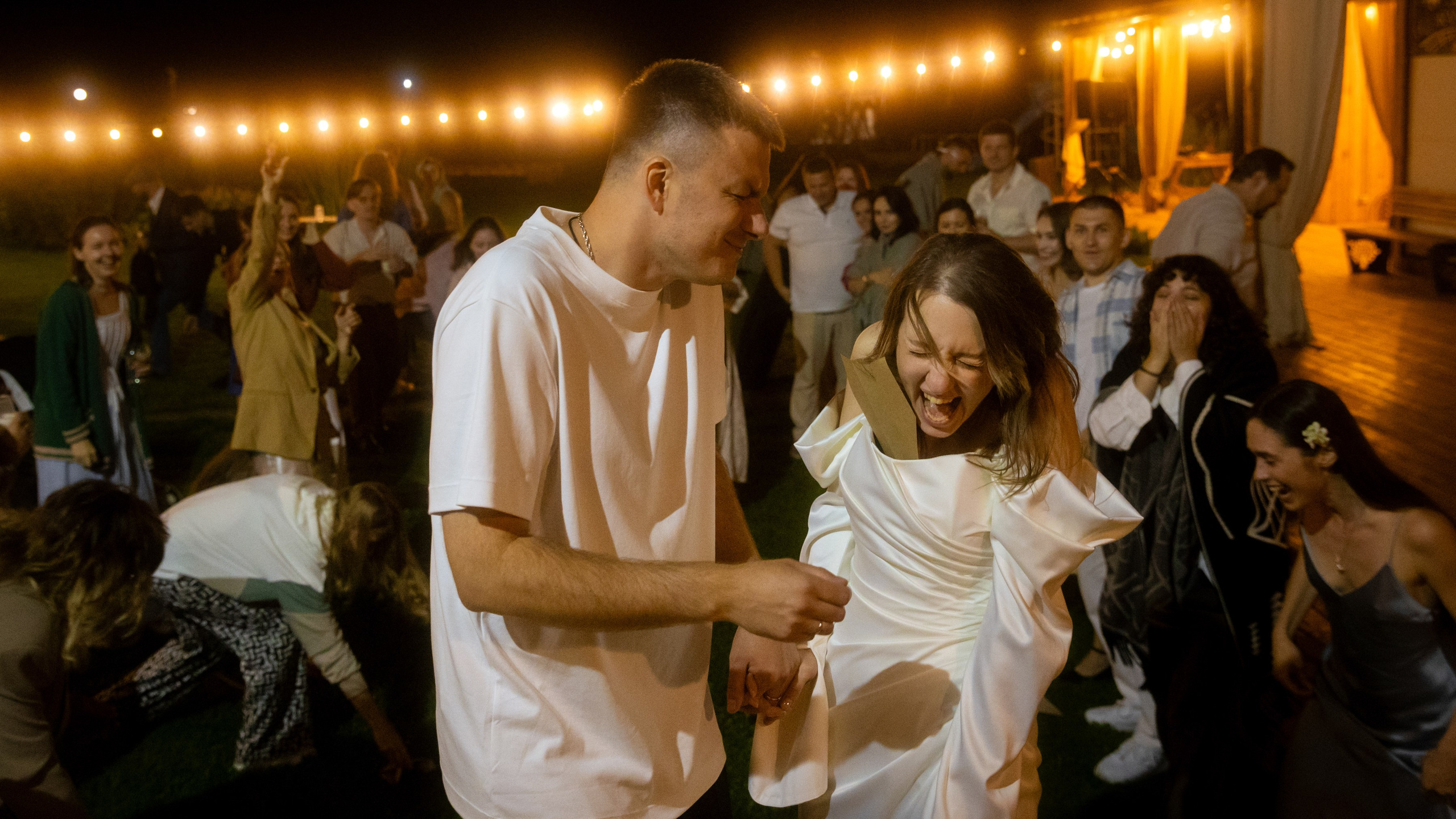 Алиса и Слава, роспись в Москве и вечеринка на природе, подальше от города. Фотограф в Москве Екатерина Черненко