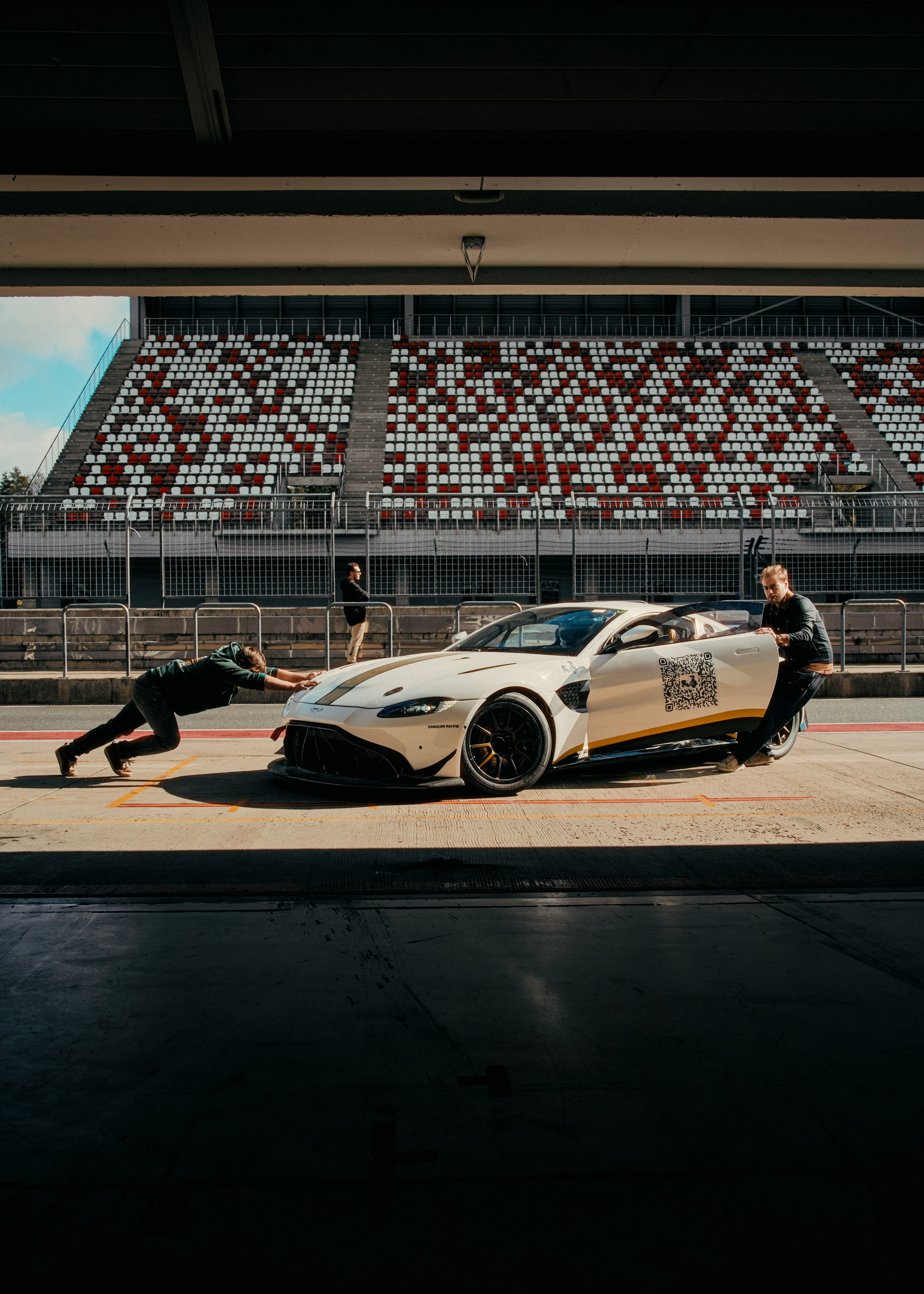 Автомобильный и коммерческий фотограф Москва