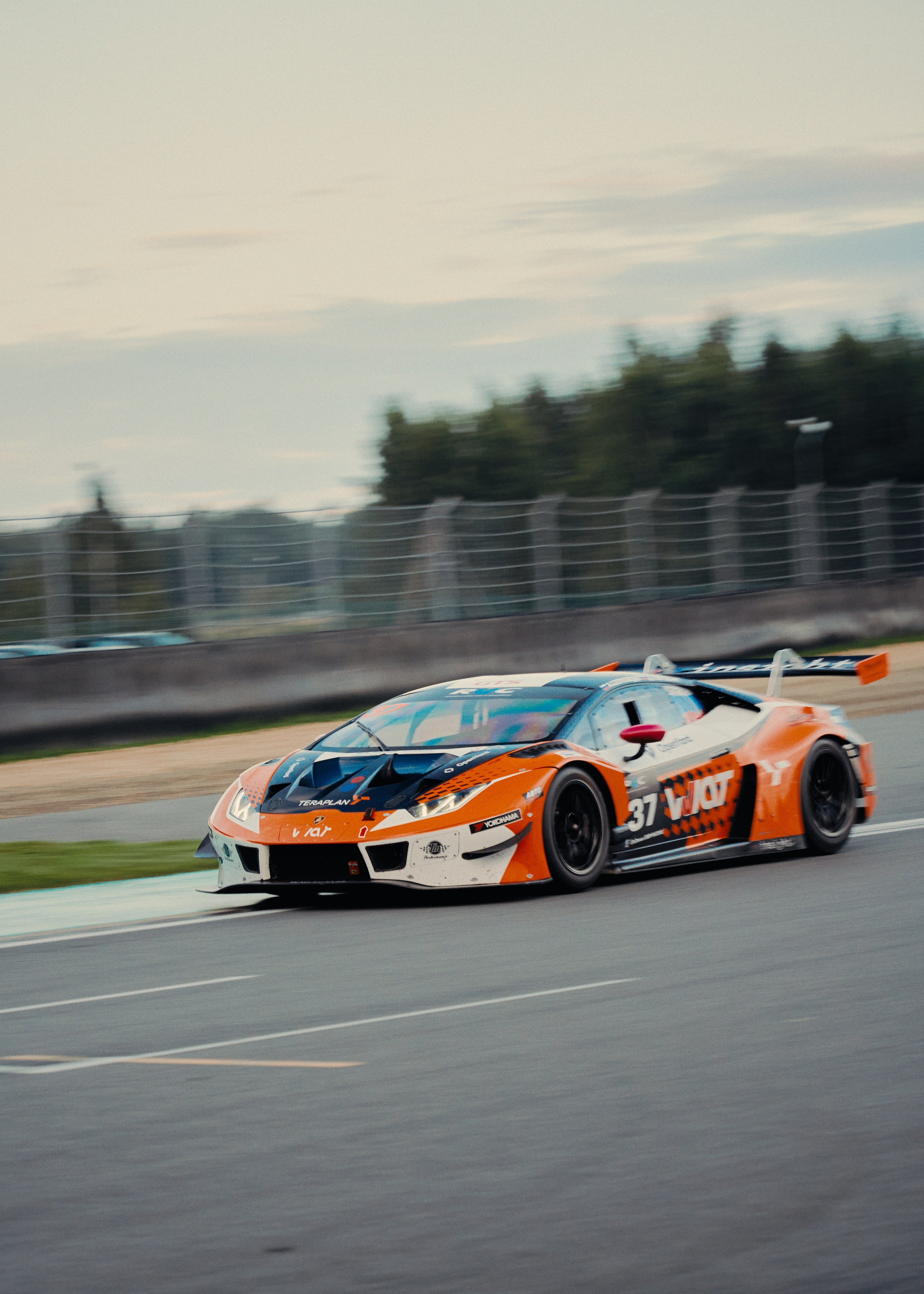 REC 2025. Автомобильный и коммерческий фотограф Москва