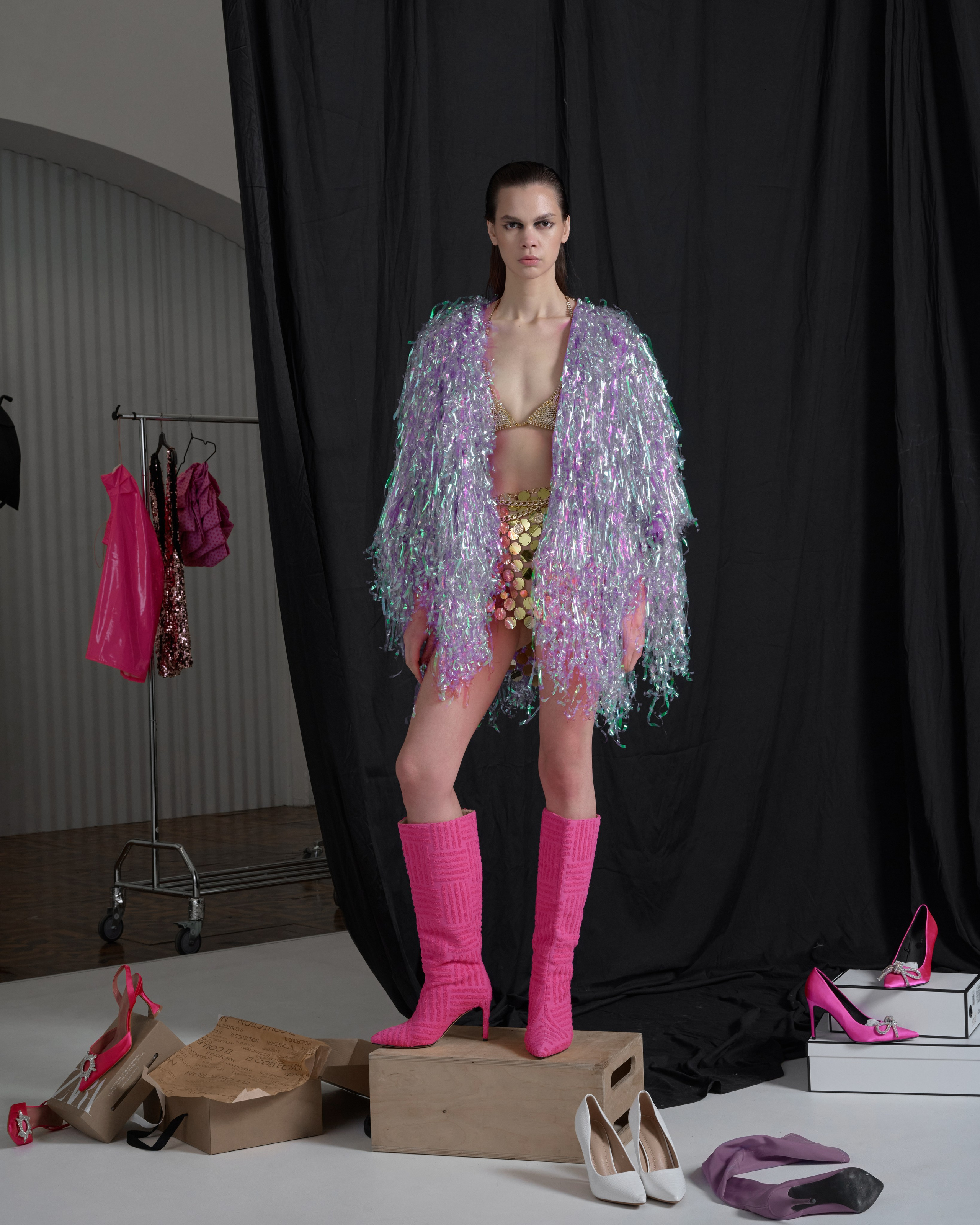 LookBook новогодней коллекции одежды в аренду для фотосессий. Фотограф в Москве