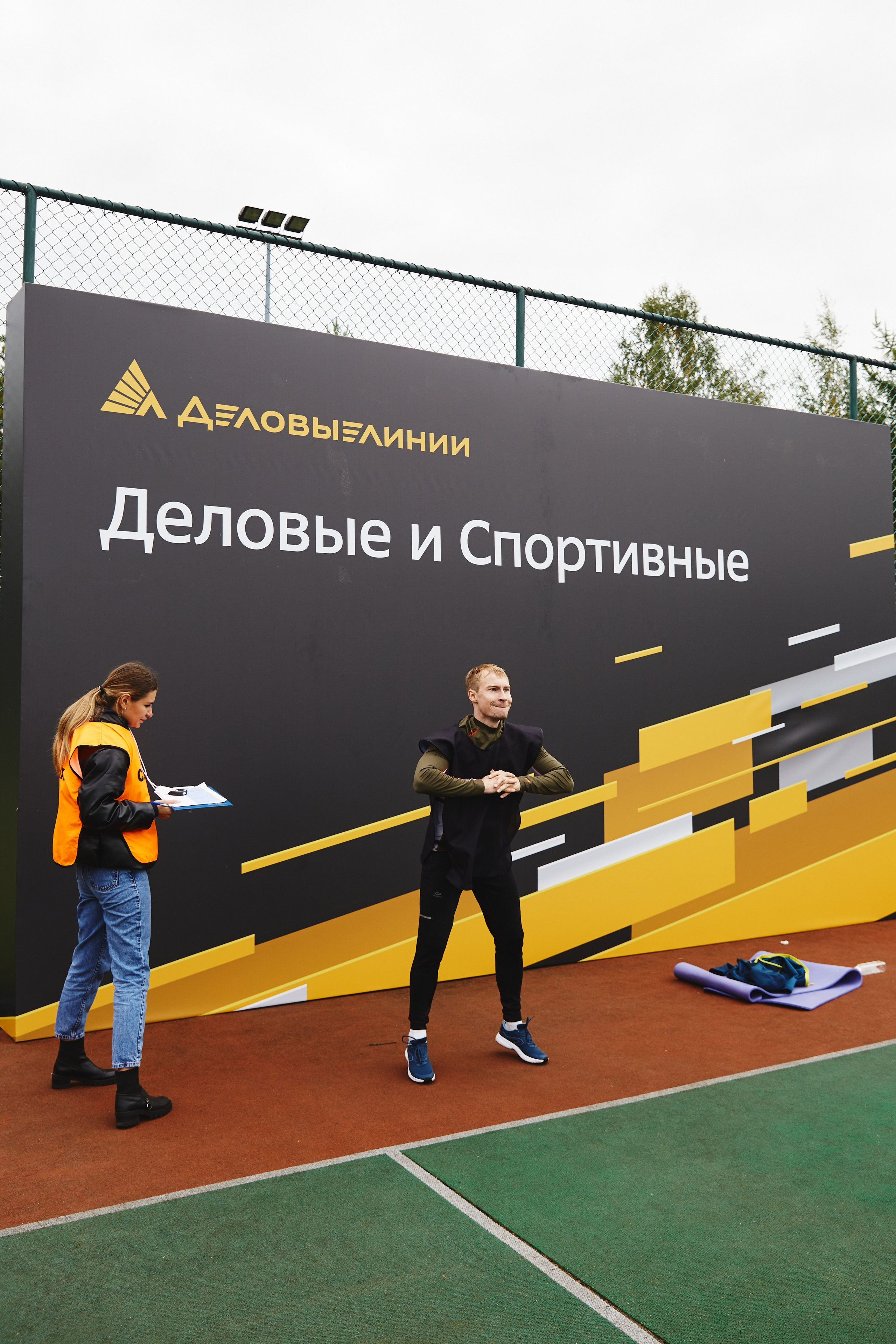 Фотограф на тимбилдинг: спортивное командообразование за городом. КонТайм: профессиональная съемка для организаций