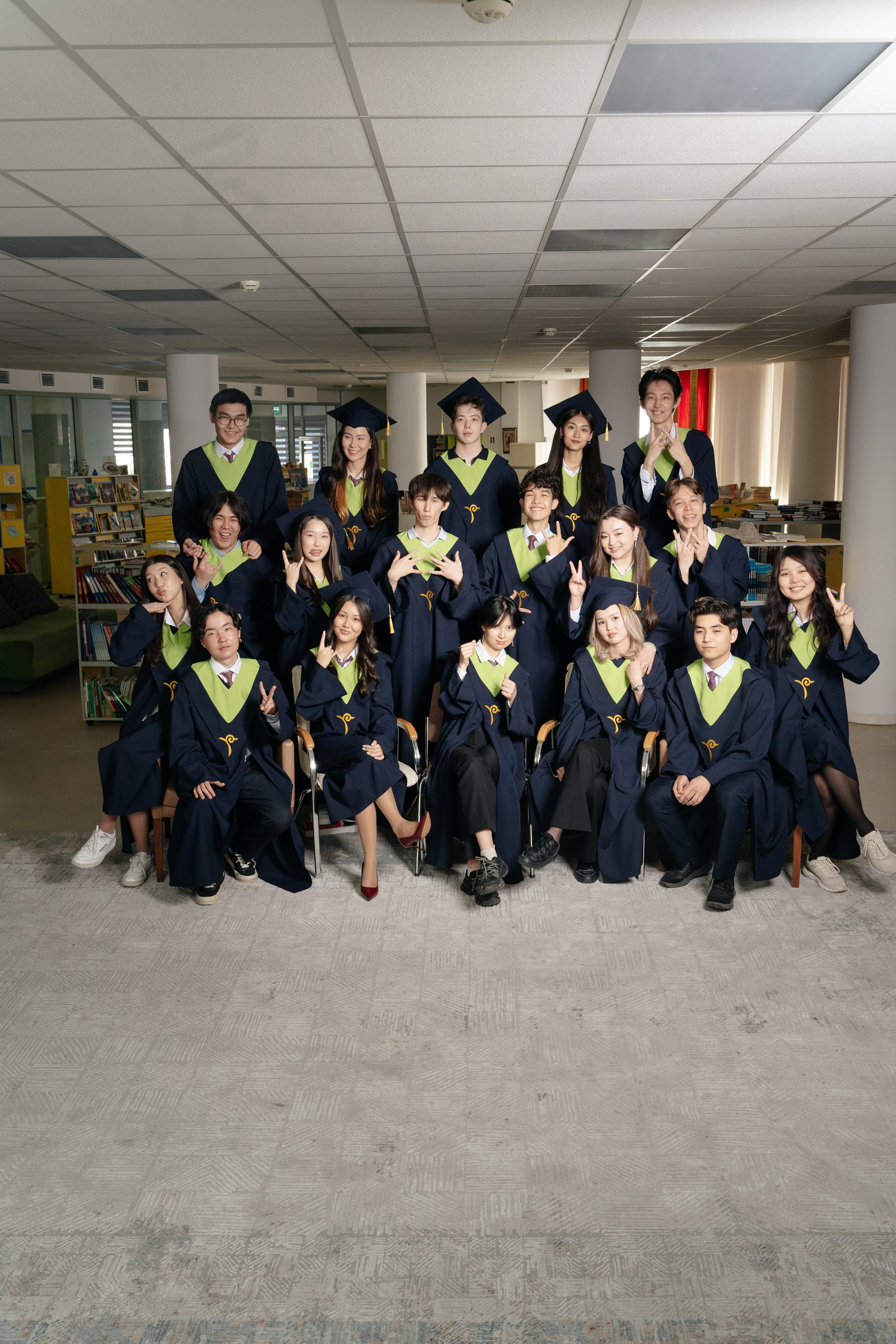 Общие кадры в школе. Выпускные альбомы в Нур-Султане (Астана) и по всему Казахстану