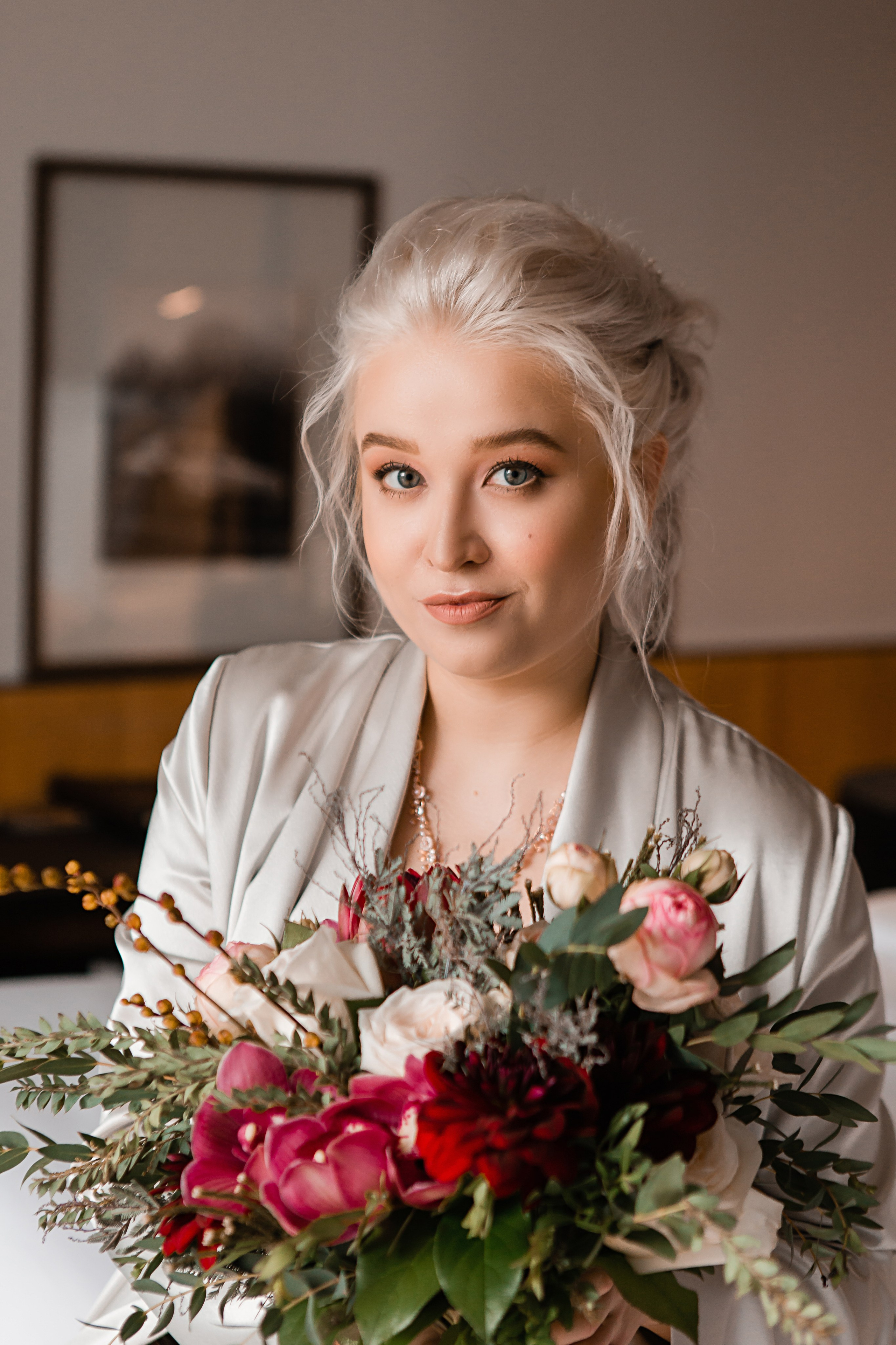 Александр и Ольга. Видеосъемка и фотосъемка свадеб. Фотограф и оператор на свадьбу. Видеосъемка подкастов, собственная видео-фотостудии. Предметная фотосъемка