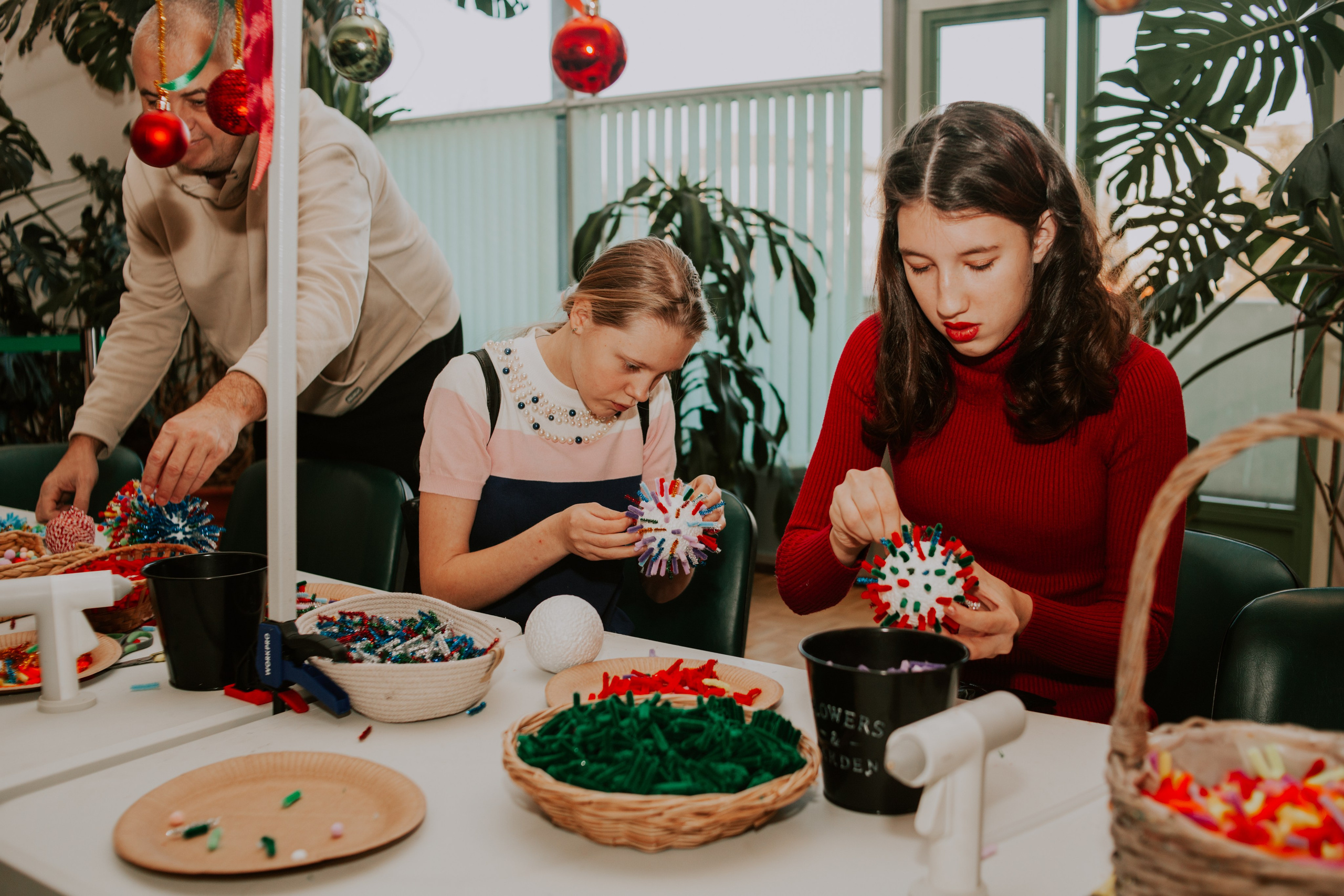 Мастер-класс от Мастерской Наташи Ой на фестивале для детей с ОВЗ «Шире круг». Семейный фотограф во Всеволожске и Санкт-Петербурге Юлия Капустина