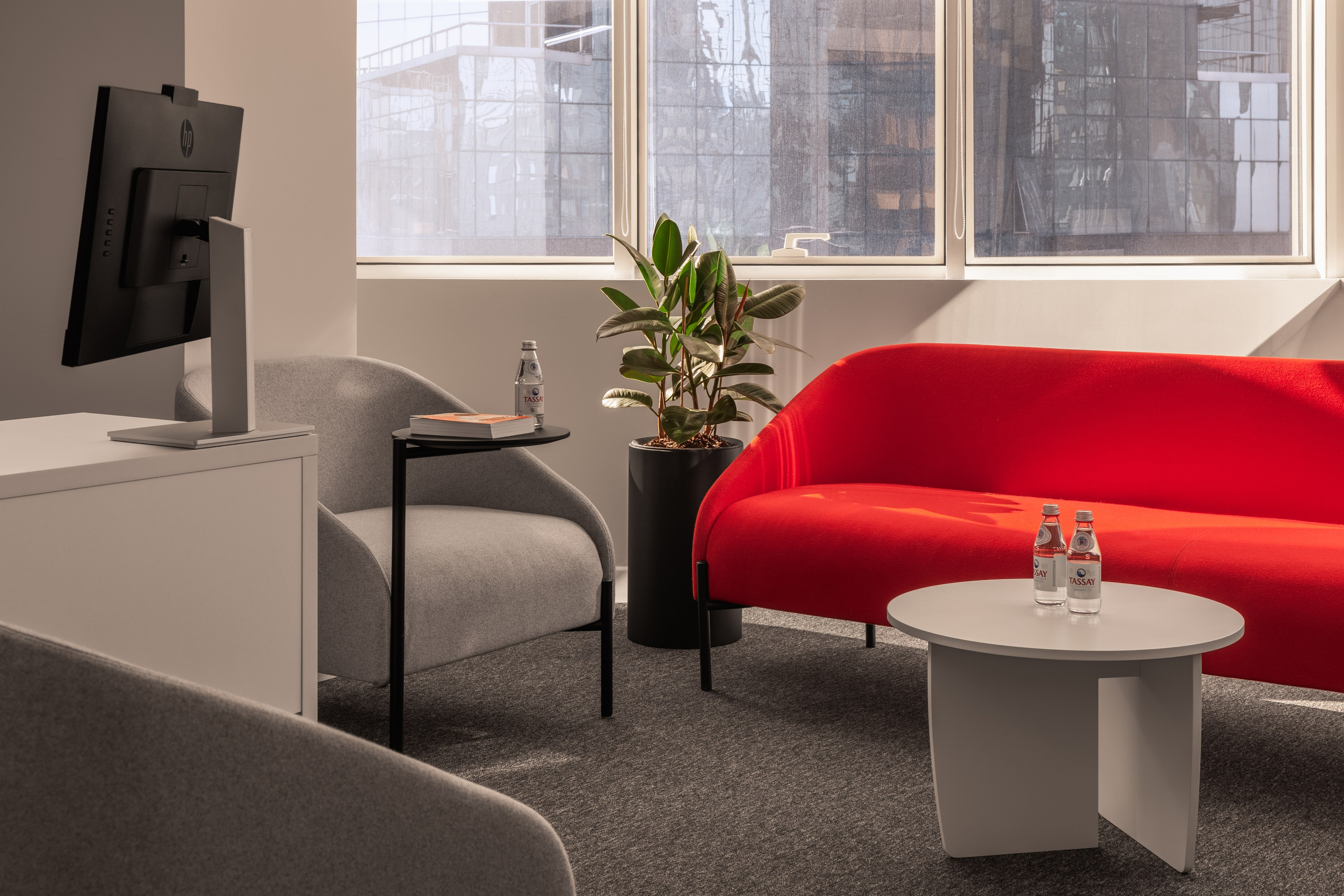 Анна Ракова — офис «Glenmark». Roman Yakunin — interior photographer in Almaty, Kazakhstan