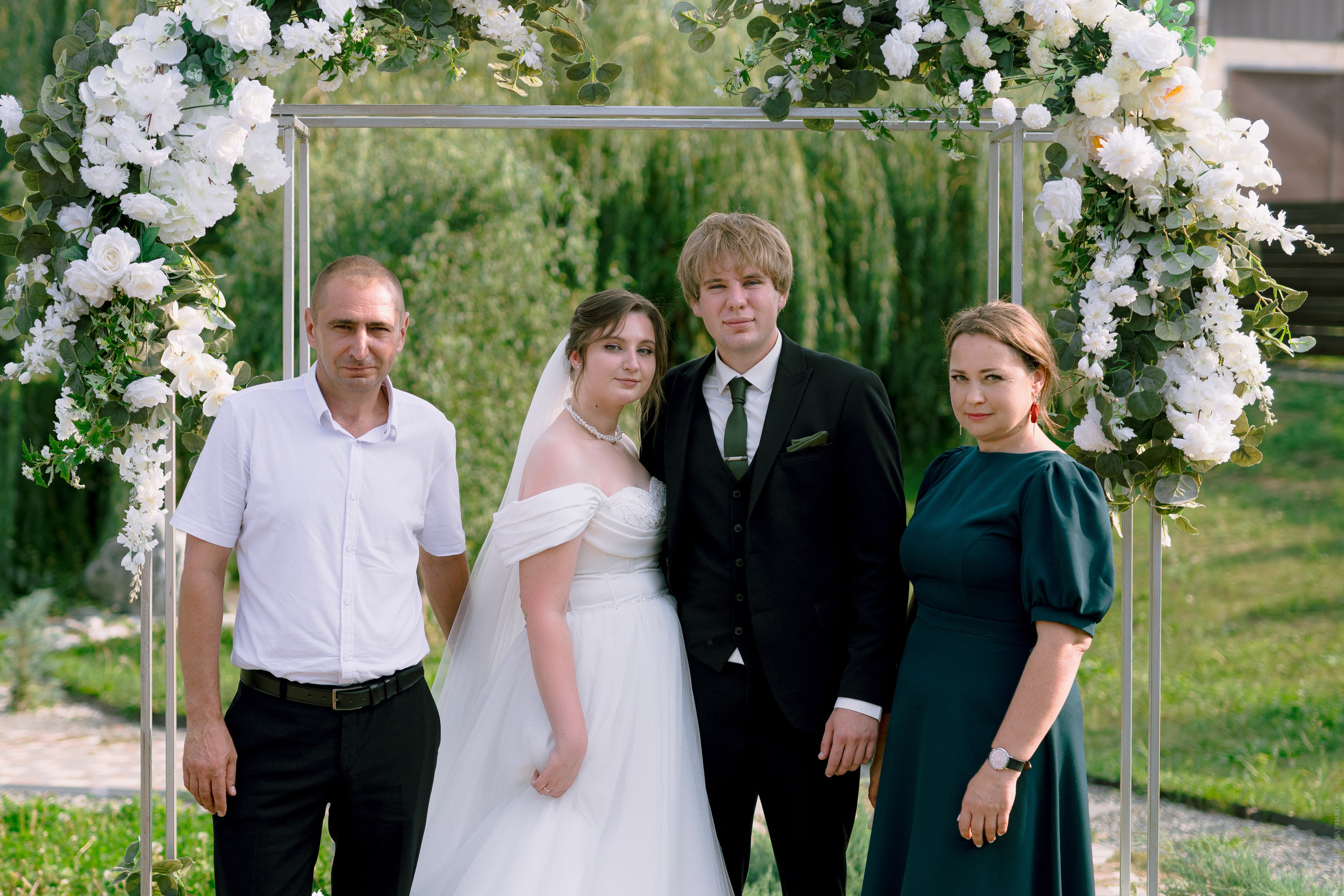 Свадебный анонс. Антон и Виктория. Свадебный и контент- фотограф в Тольятти, Самаре, Москве Яна Уруева