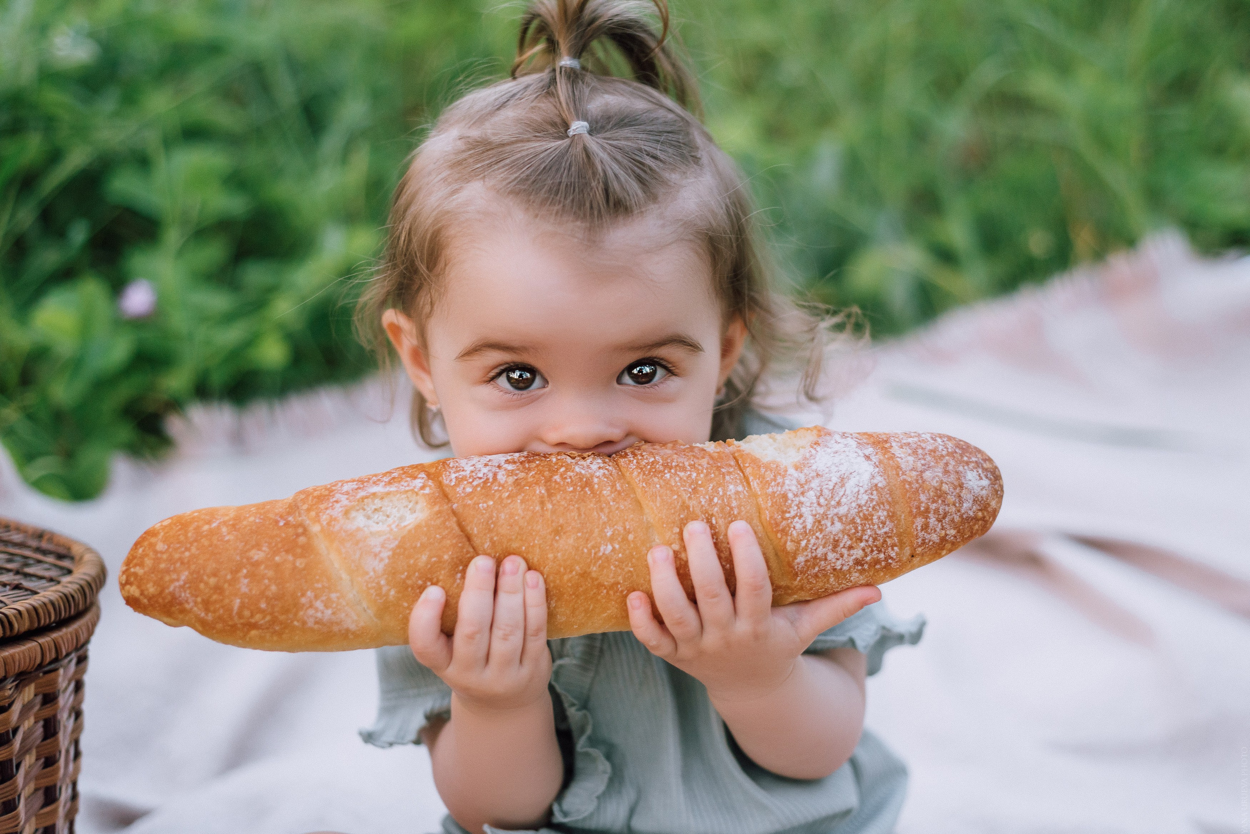 Семейная фотосессия на природе. Свадебный и контент- фотограф в Тольятти, Самаре, Москве Яна Уруева
