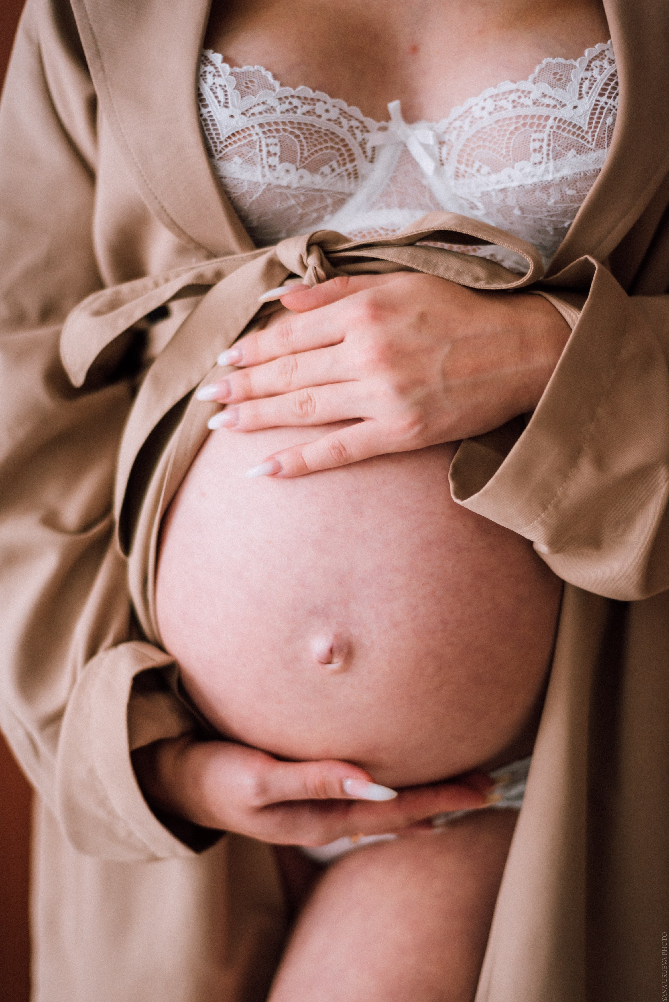 беременный живот