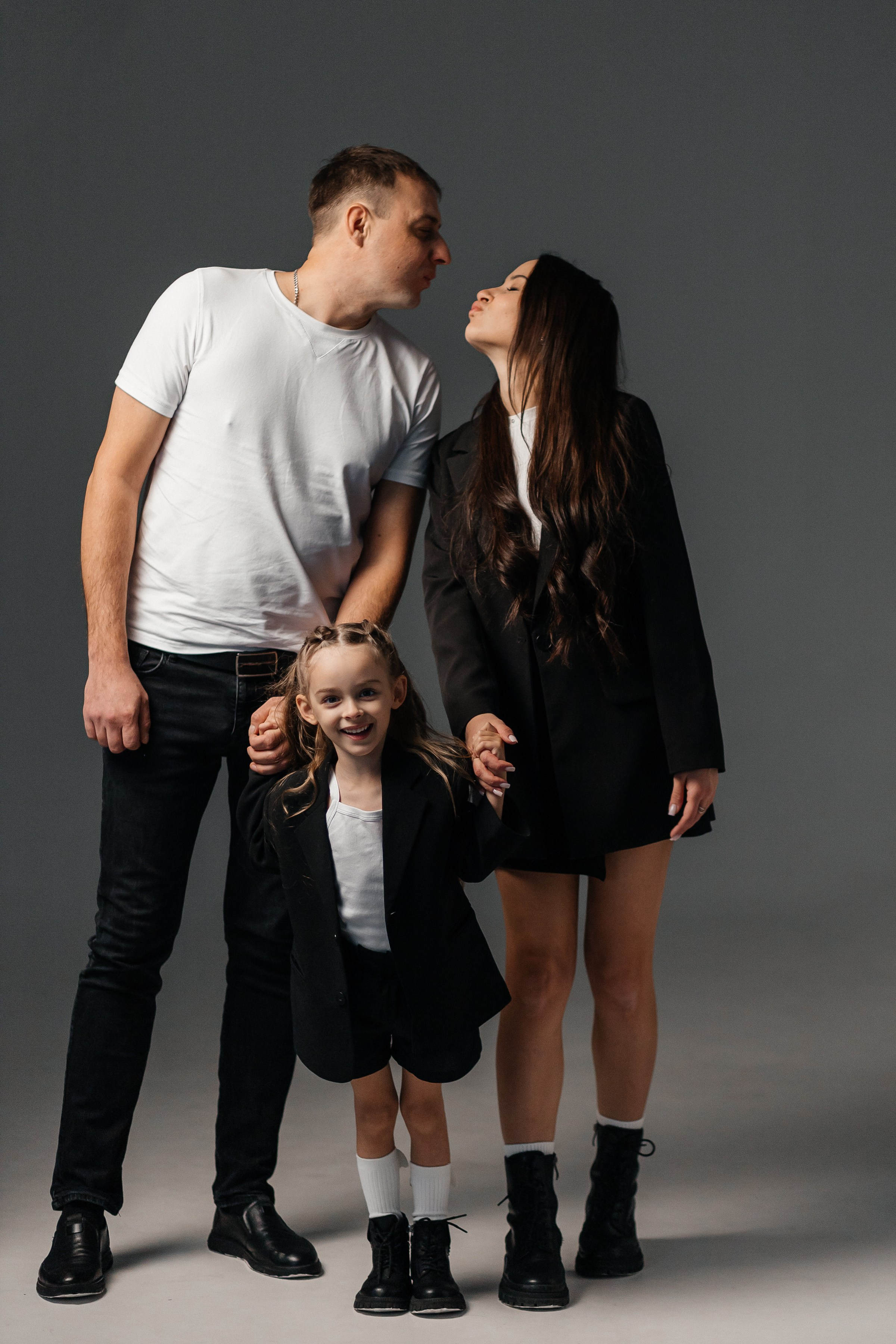 Тимур Вика и Амелия. Семейный фотограф в Волгодонске Краченцева Анна