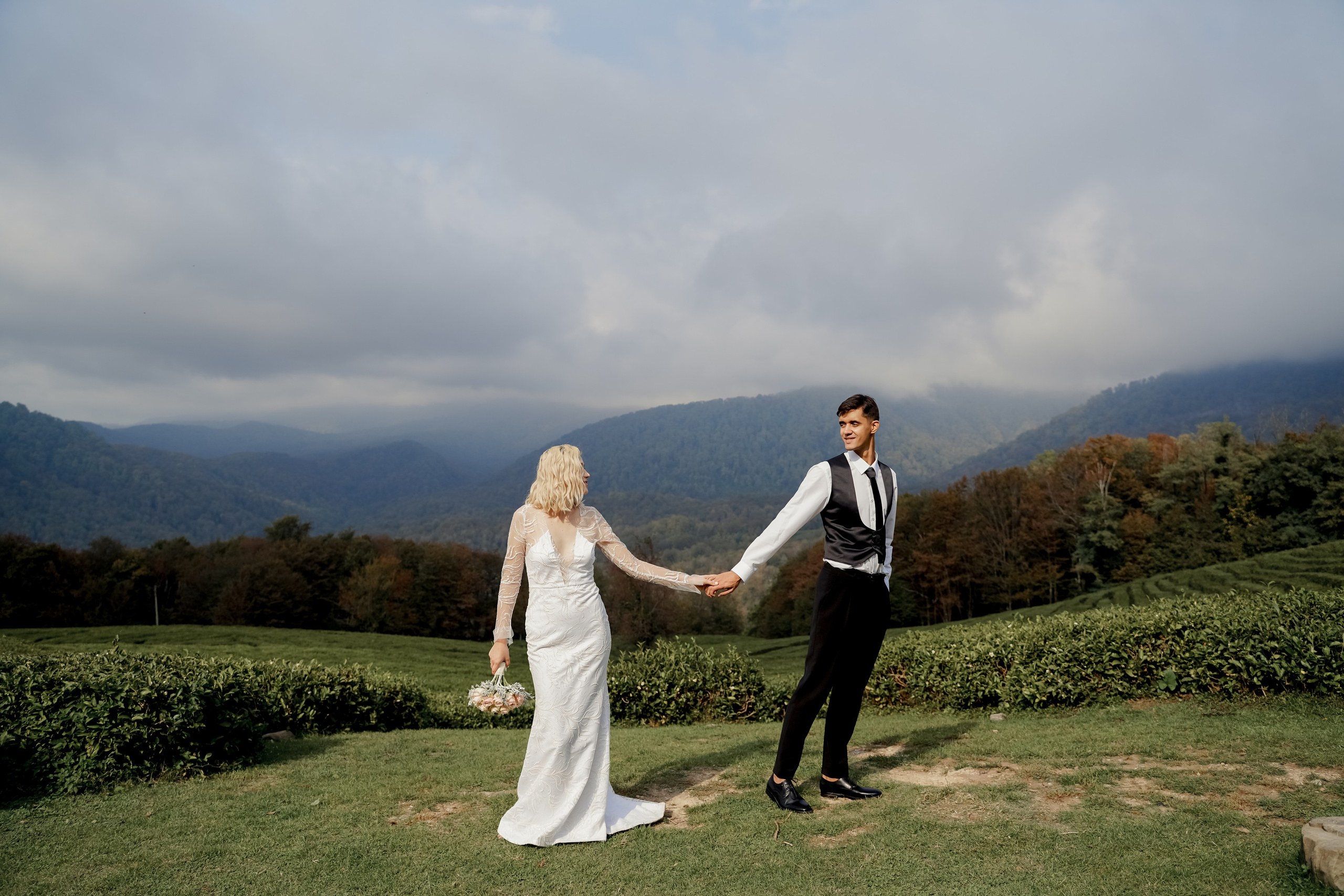 Александр и Мария. Свадебный фотограф город Сочи Красная Поляна Адлер