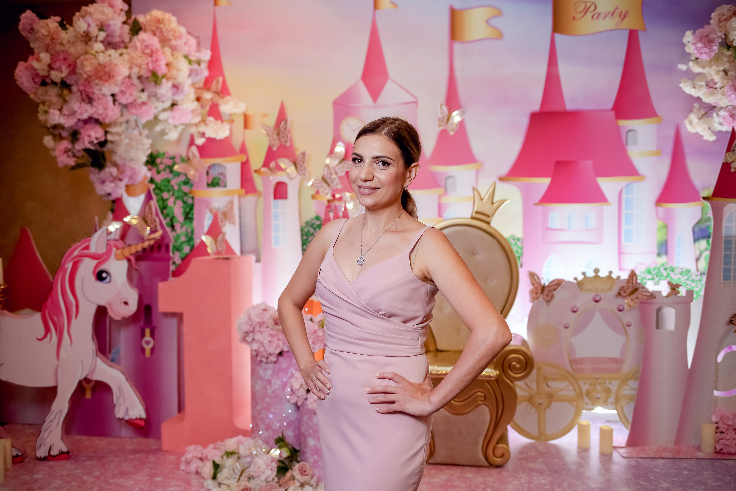 Милана 1 год. Свадебный фотограф город Сочи Красная Поляна Адлер