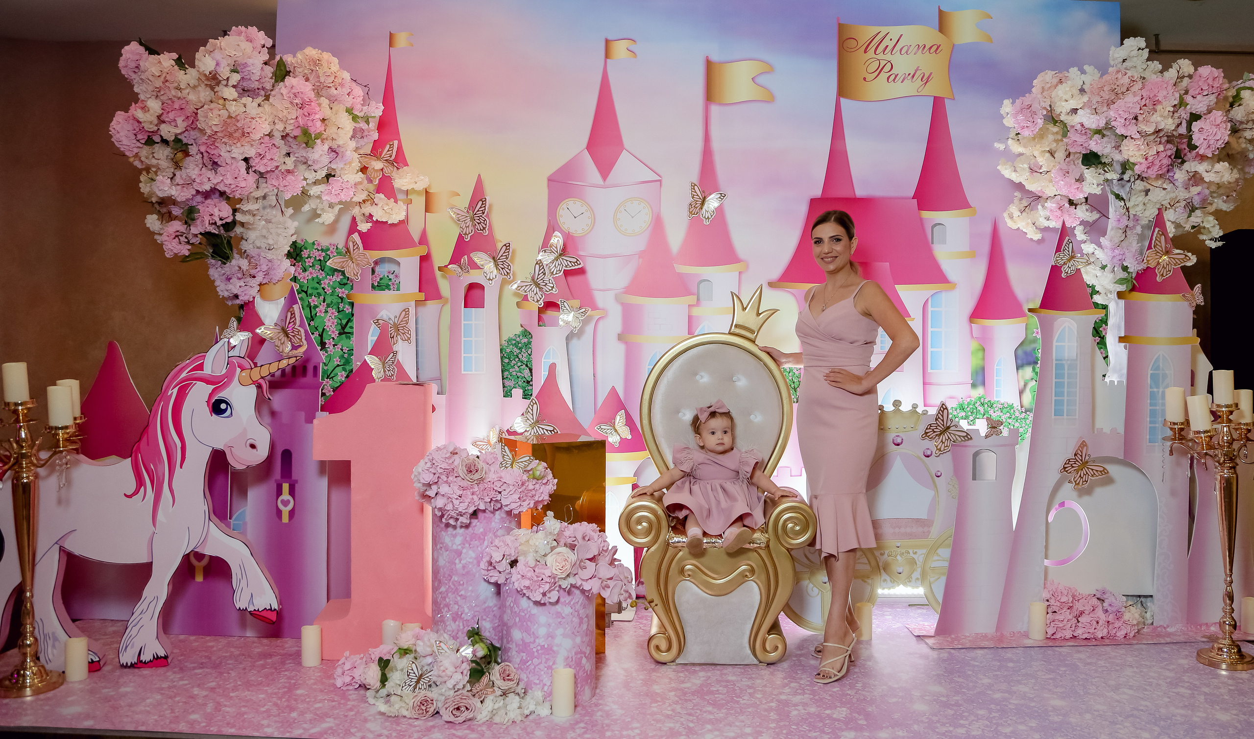 Милана 1 год. Свадебный фотограф город Сочи Красная Поляна Адлер