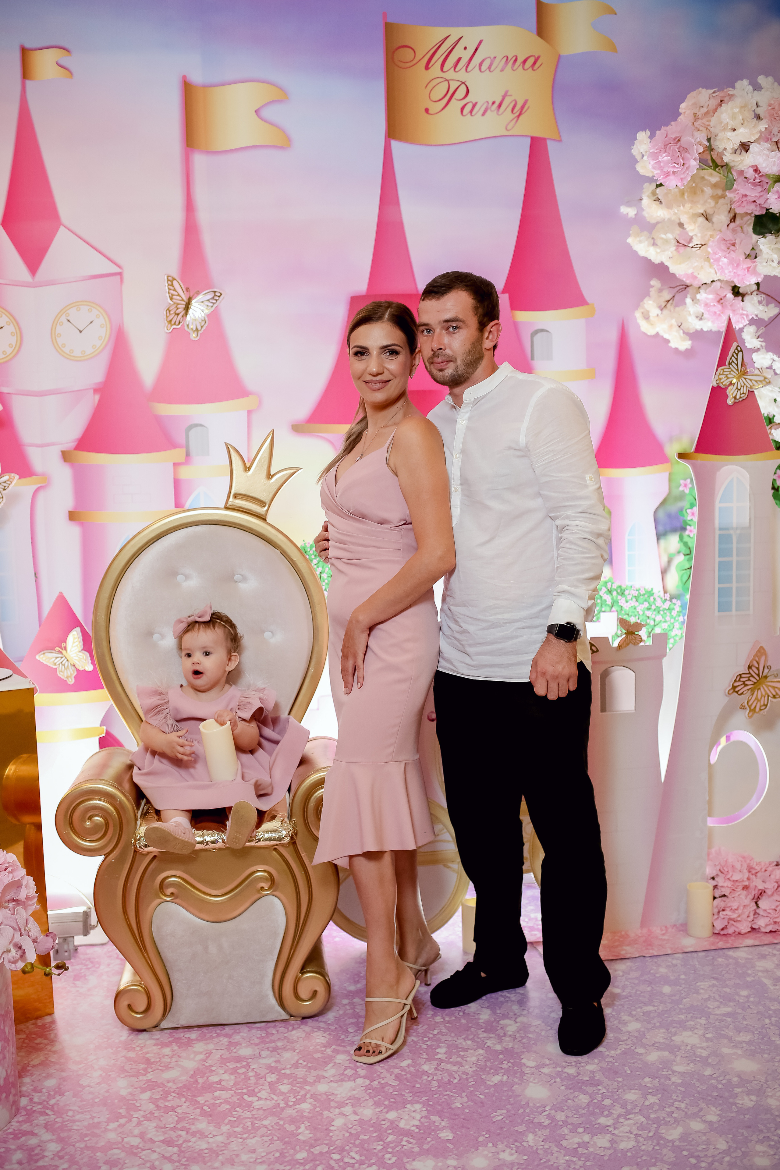 Милана 1 год. Свадебный фотограф город Сочи Красная Поляна Адлер