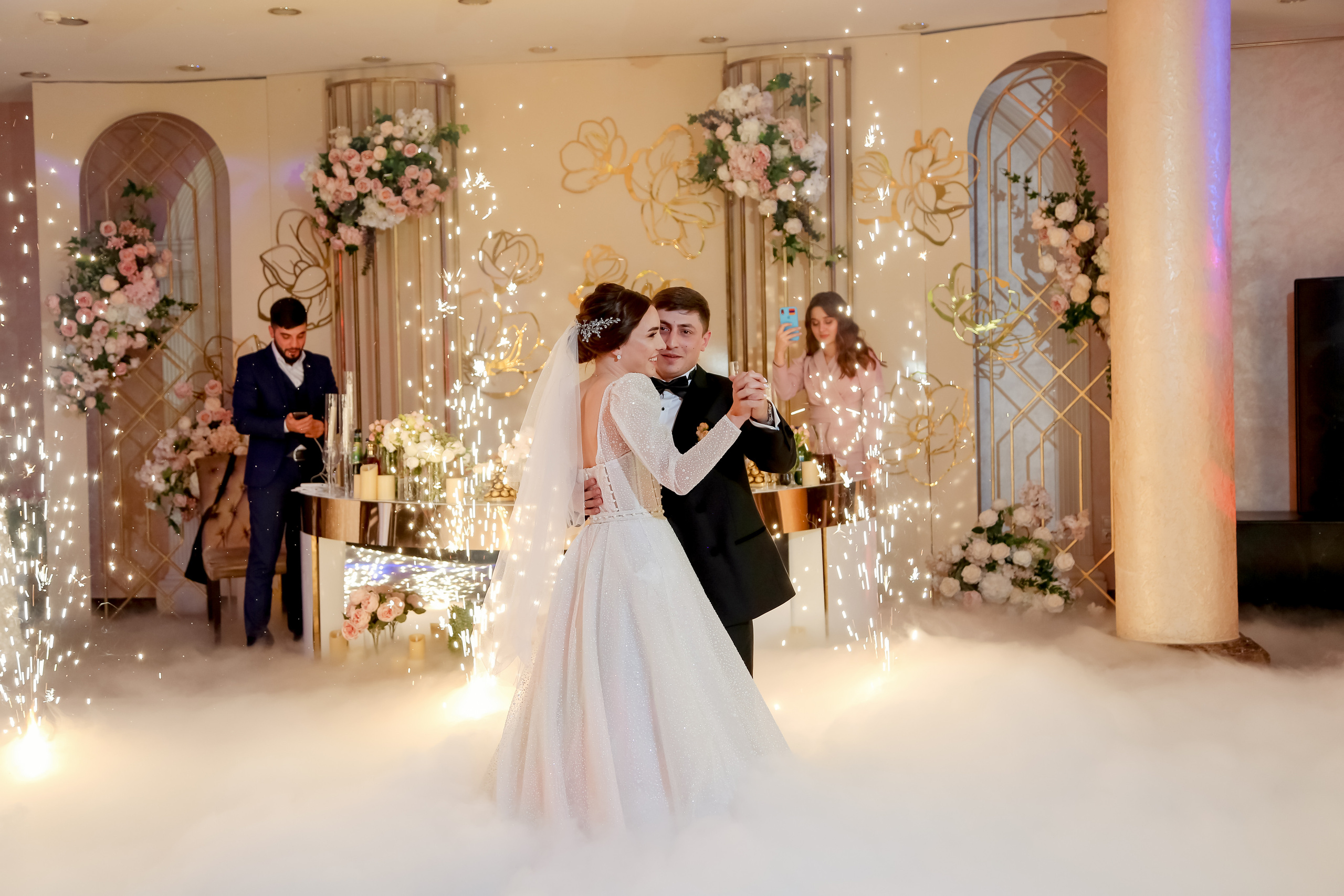 Давид и Александра. Свадебный фотограф город Сочи Красная Поляна Адлер