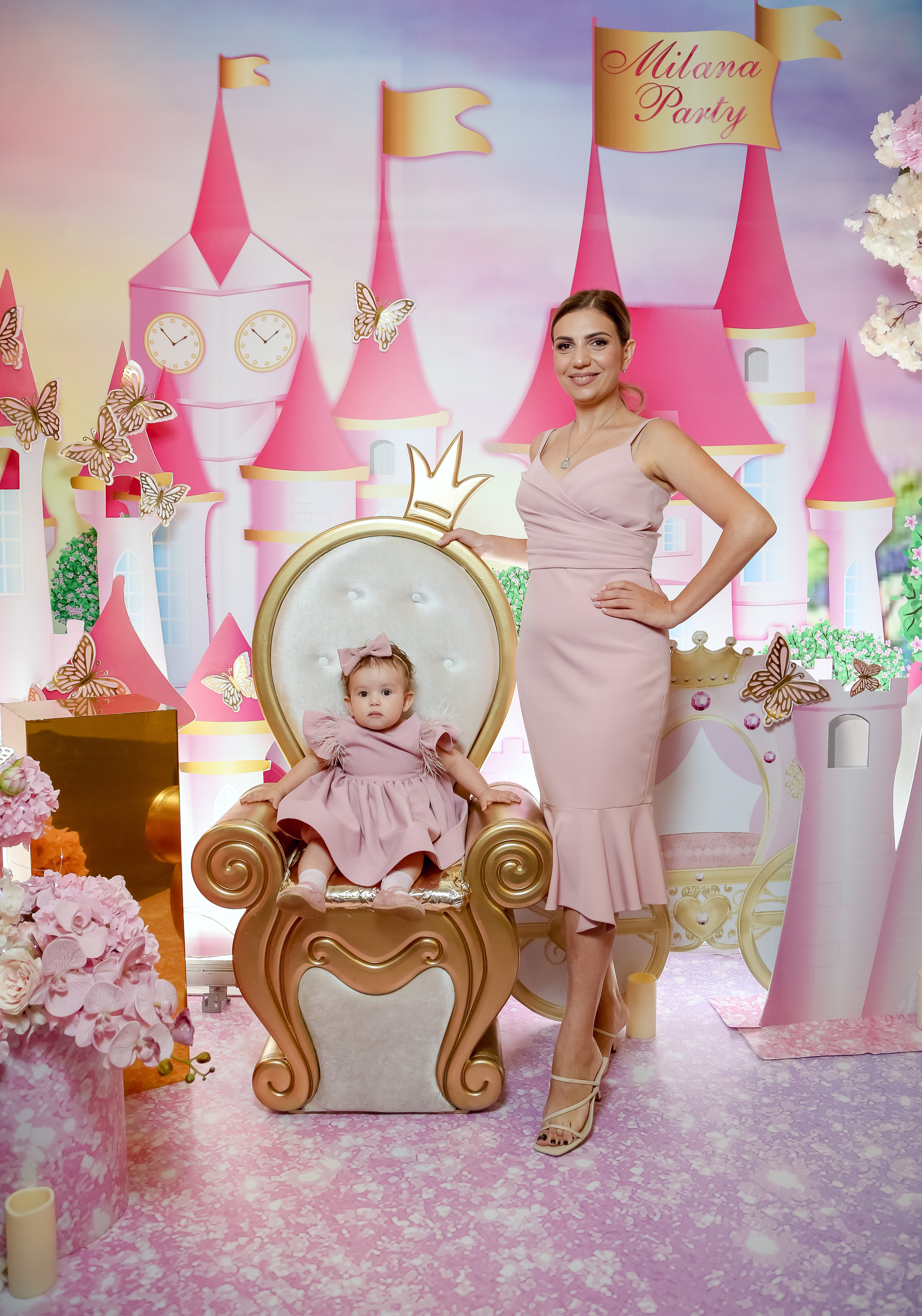 Милана 1 год. Свадебный фотограф город Сочи Красная Поляна Адлер