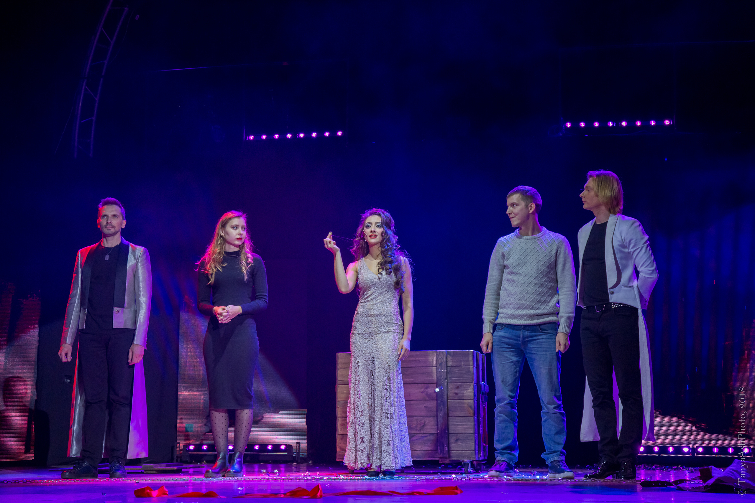 Магическое шоу "Иллюзии обмана". Фотограф Сонкина Татьяна