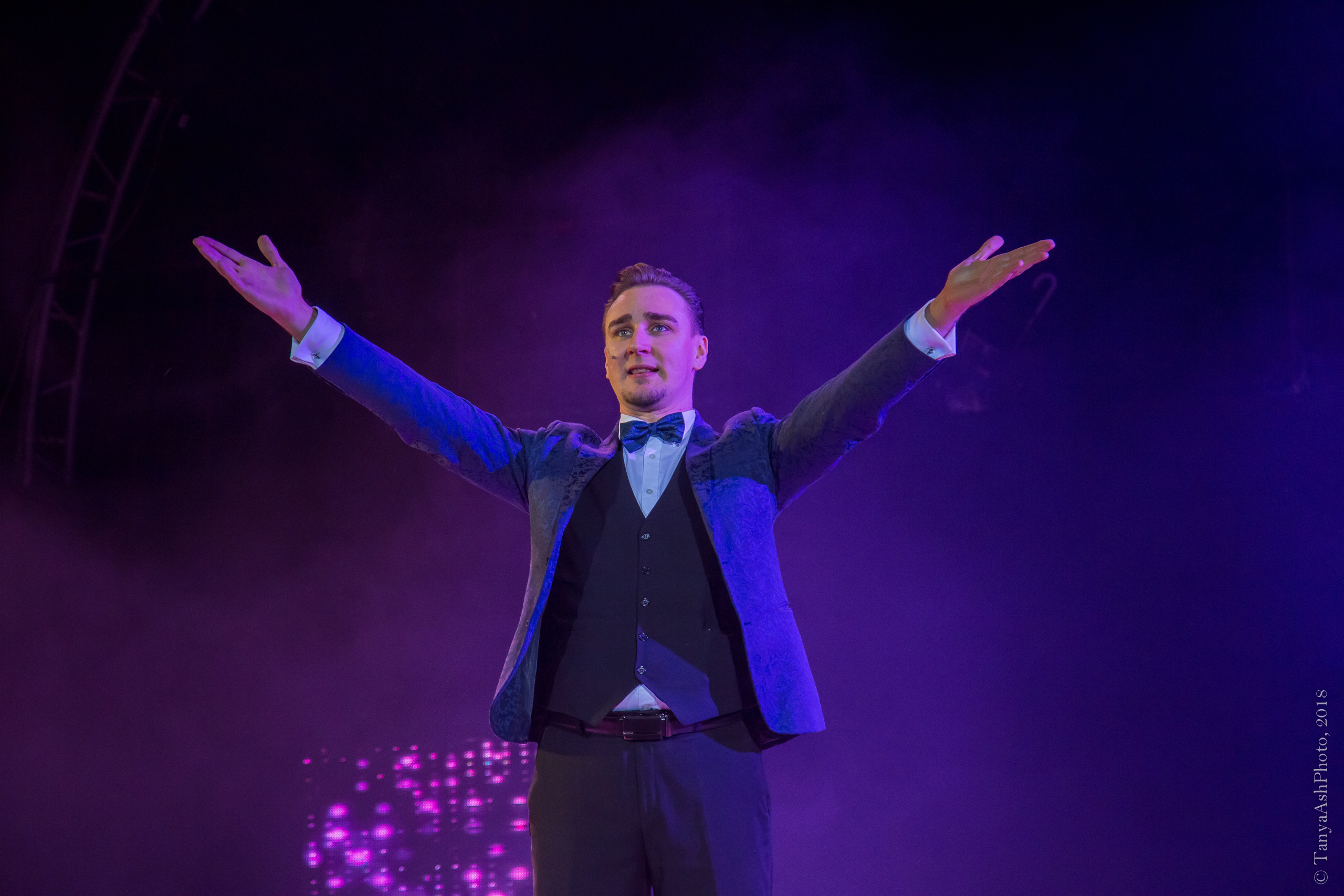 Магическое шоу "Иллюзии обмана". Фотограф Сонкина Татьяна