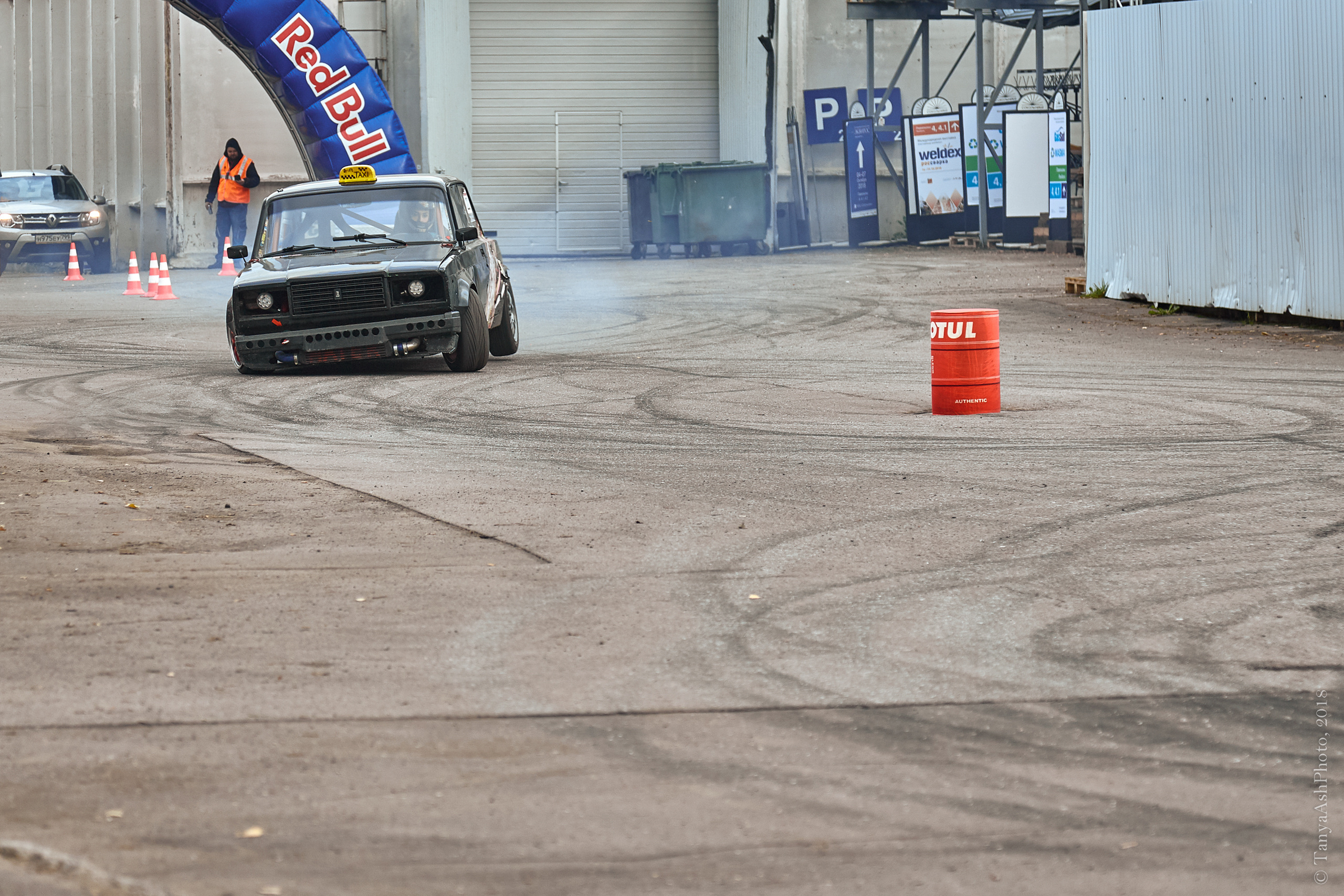 Фоторепортаж с дрифт-шоу в Сокольниках. Фотограф Сонкина Татьяна