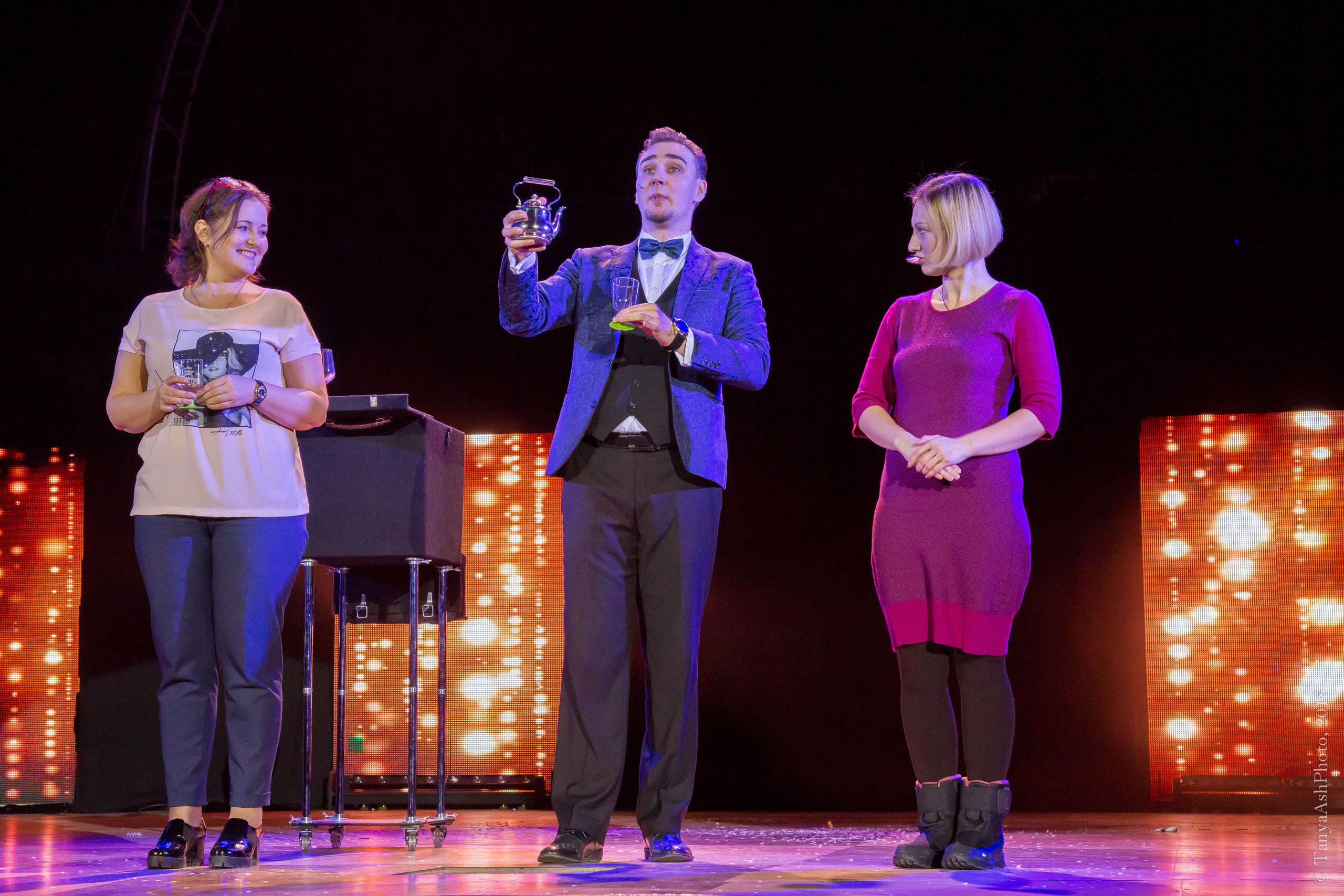 Магическое шоу "Иллюзии обмана". Фотограф Сонкина Татьяна