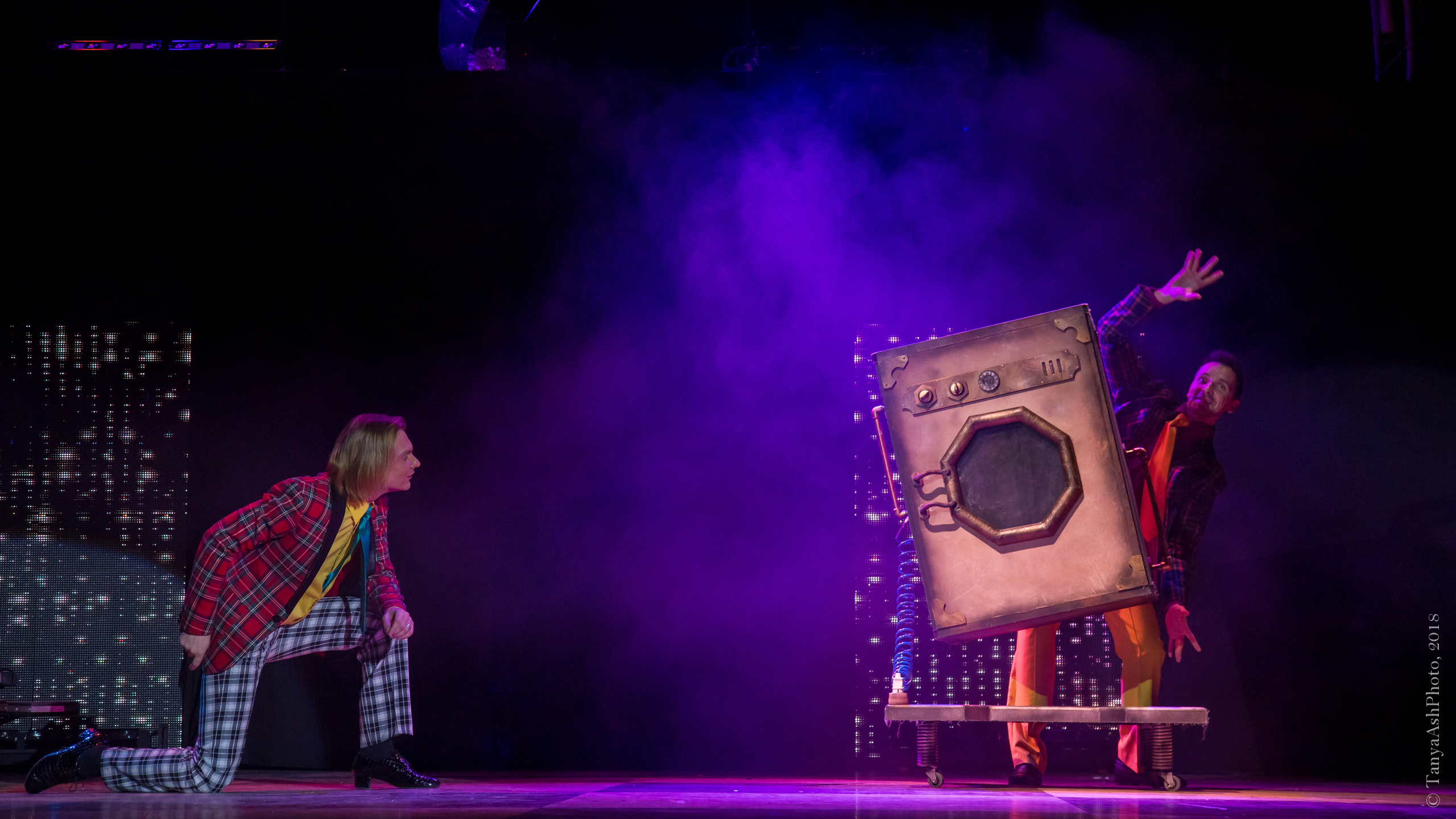 Магическое шоу "Иллюзии обмана". Фотограф Сонкина Татьяна