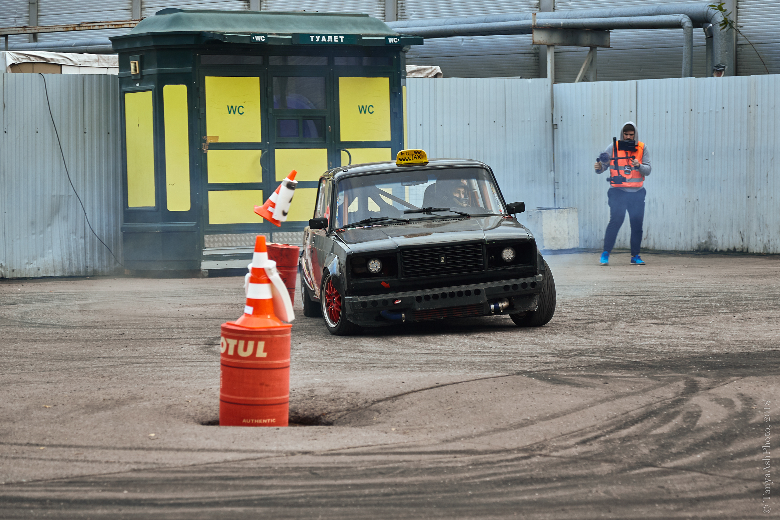Фоторепортаж с дрифт-шоу в Сокольниках. Фотограф Сонкина Татьяна