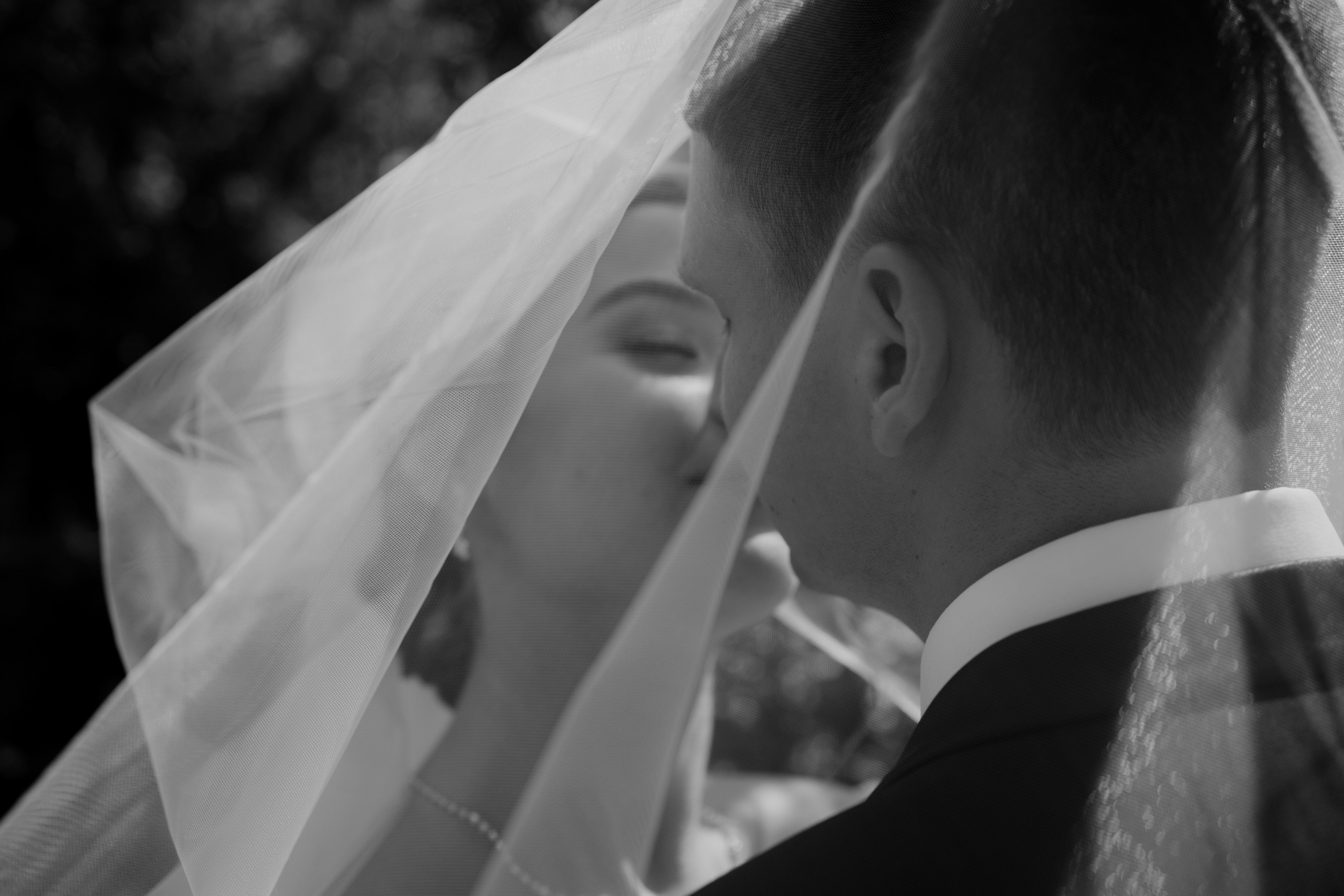 Свадебный фотограф в Балаково — Андрей Яхнин: стильные и эмоциональные фотосессии