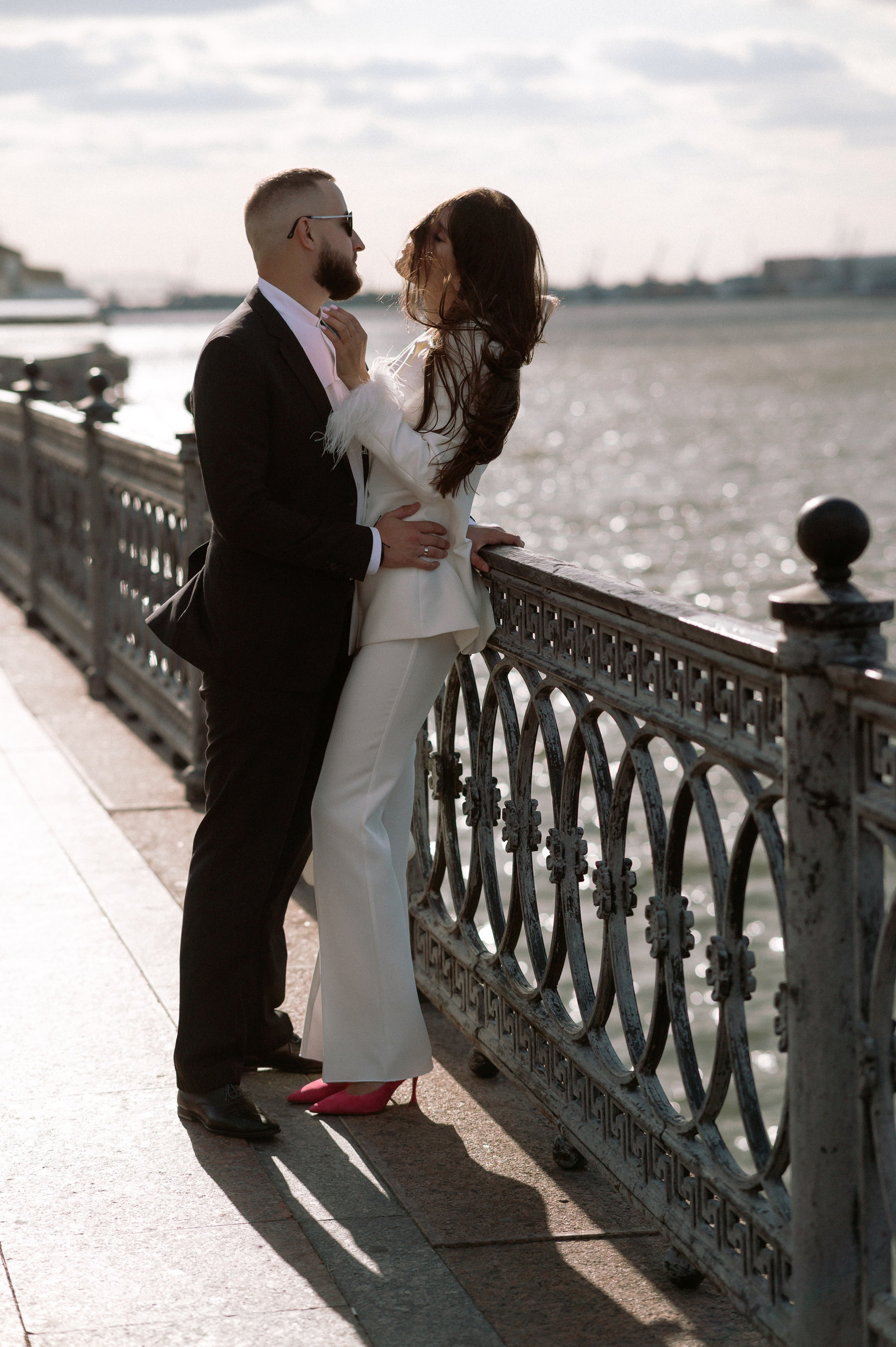 Astrakhan street wedding. Wedding photographer