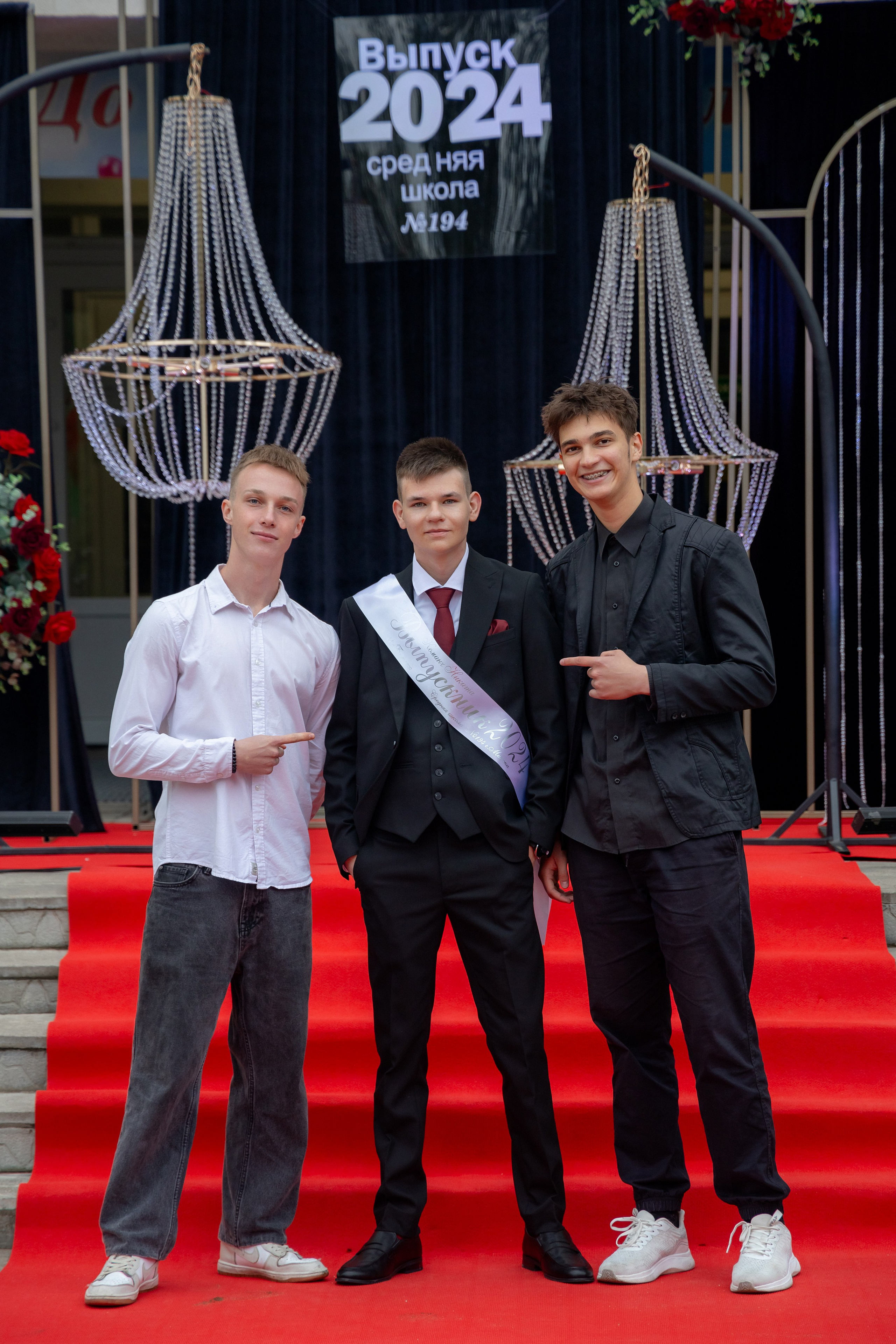 Школьный выпускной 2024 год в Соколе (Минск). Свадебный фотограф в Минске/Беларуси Сергей Спиридонов