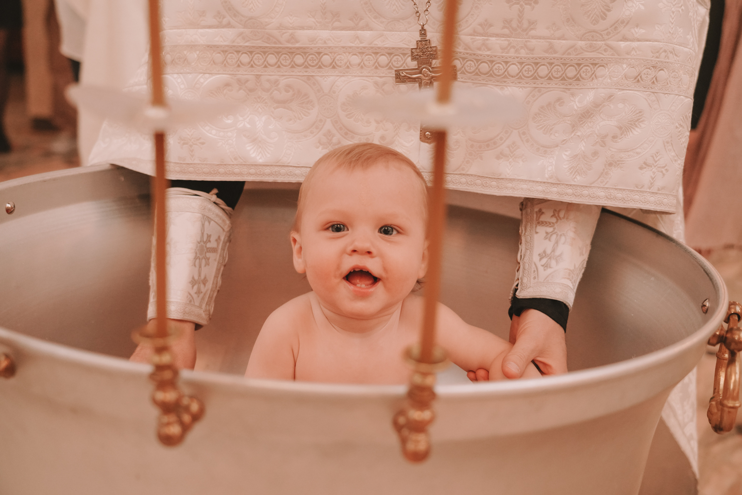 Таинство крещения. Фотограф новорожденных, детский и семейный фотограф Алла Шостак