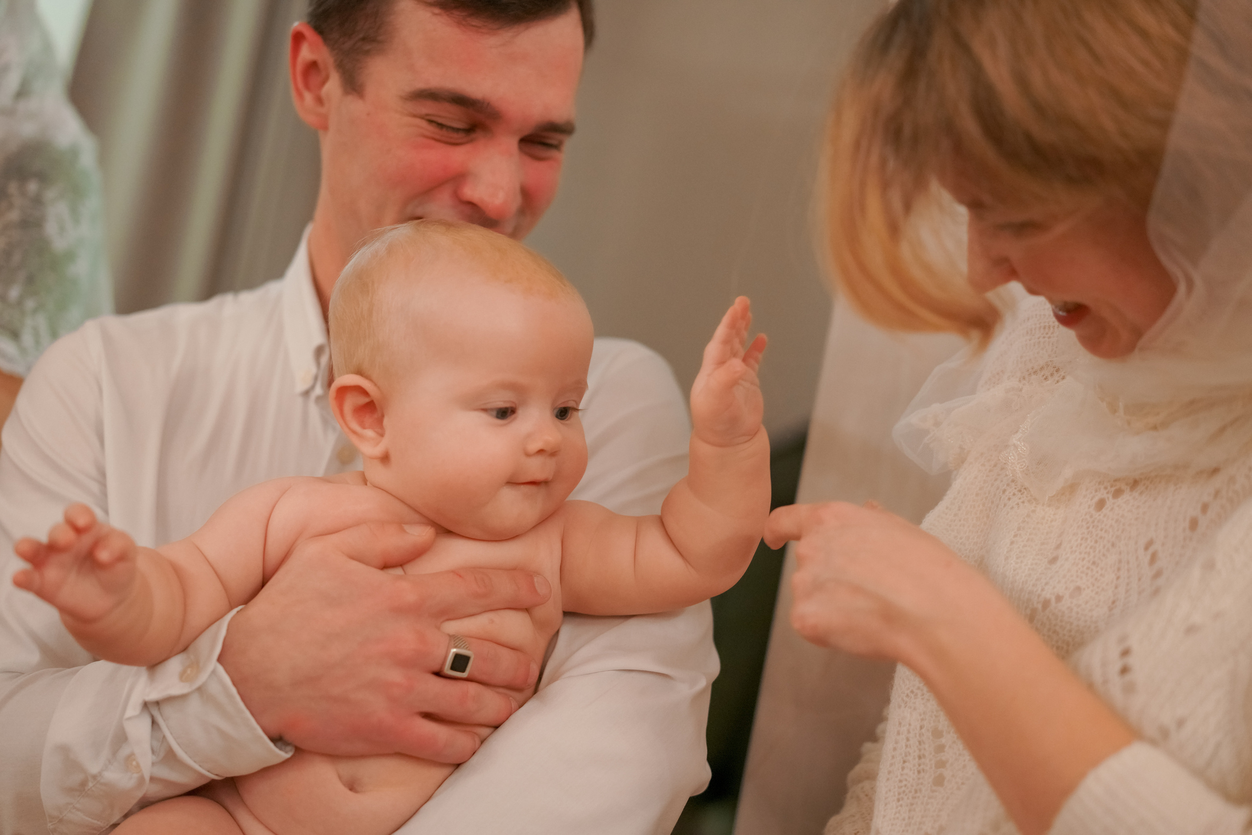Таинство крещения. Фотограф новорожденных, детский и семейный фотограф Алла Шостак