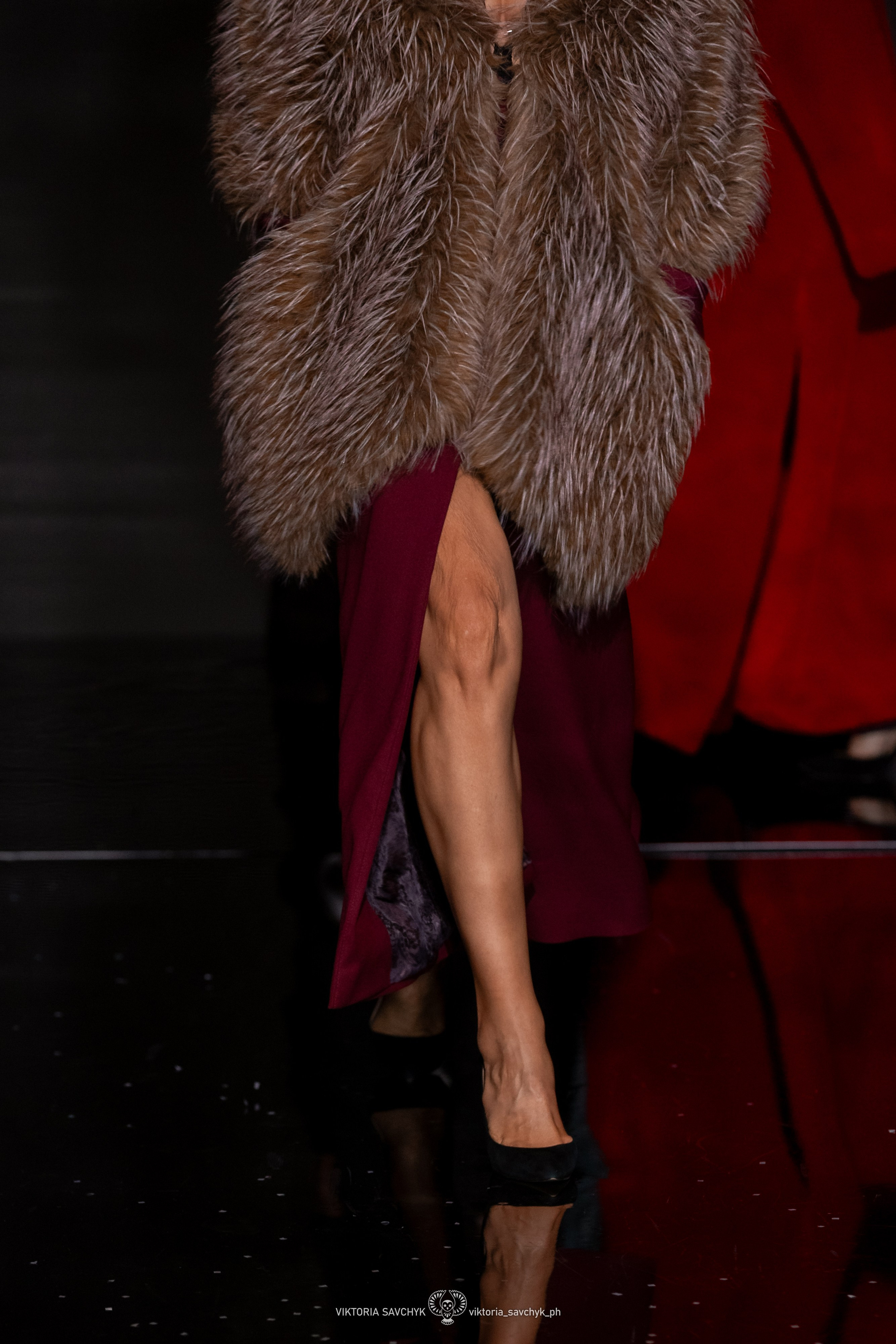 Подиум Rostov Fashion Show 2025. Осень-зима. Фотограф в Ростов-на-Дону Виктория Савчук