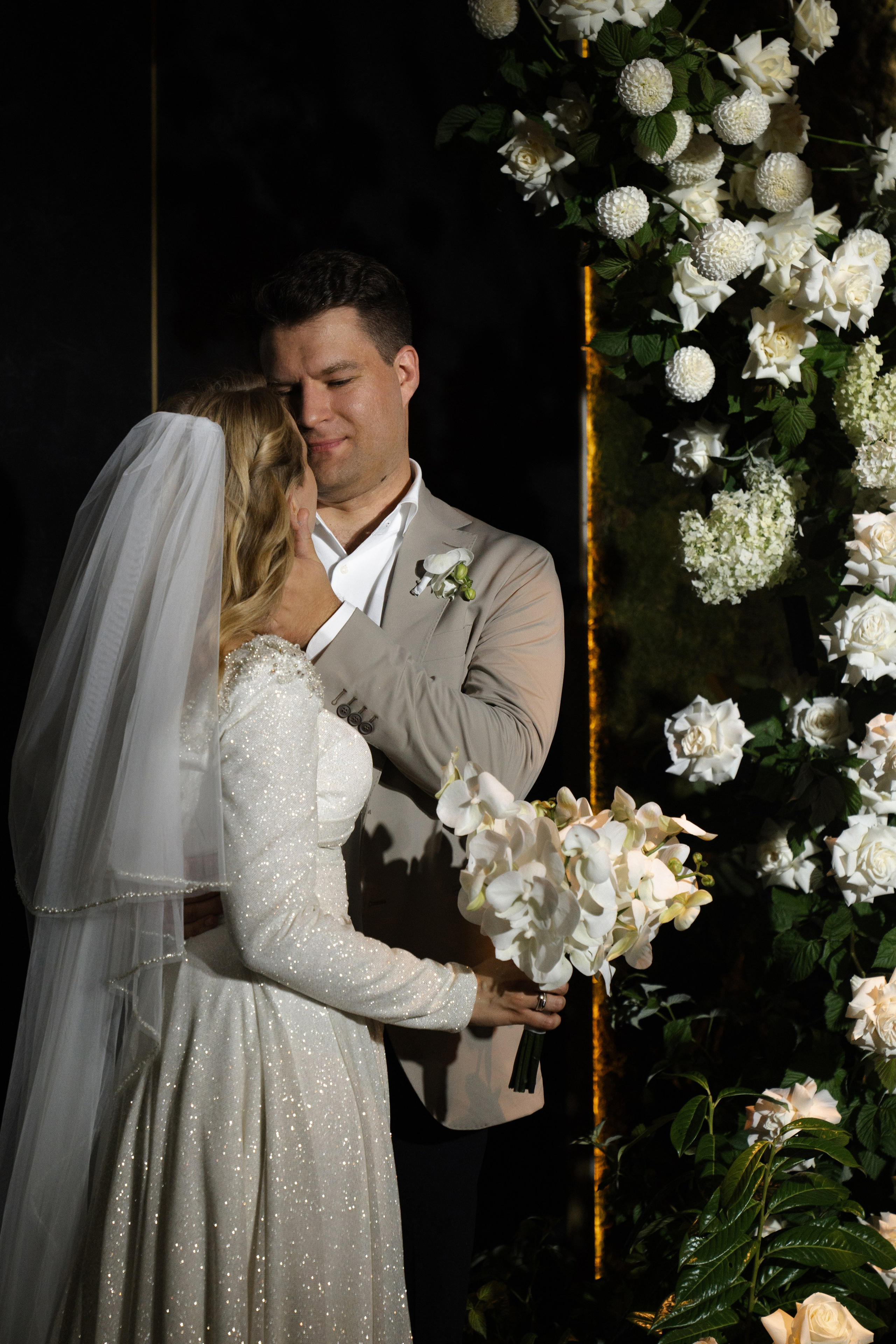 Прикосновение твоих рук. VENSKAYA WEDDING & EVENT PLANNER