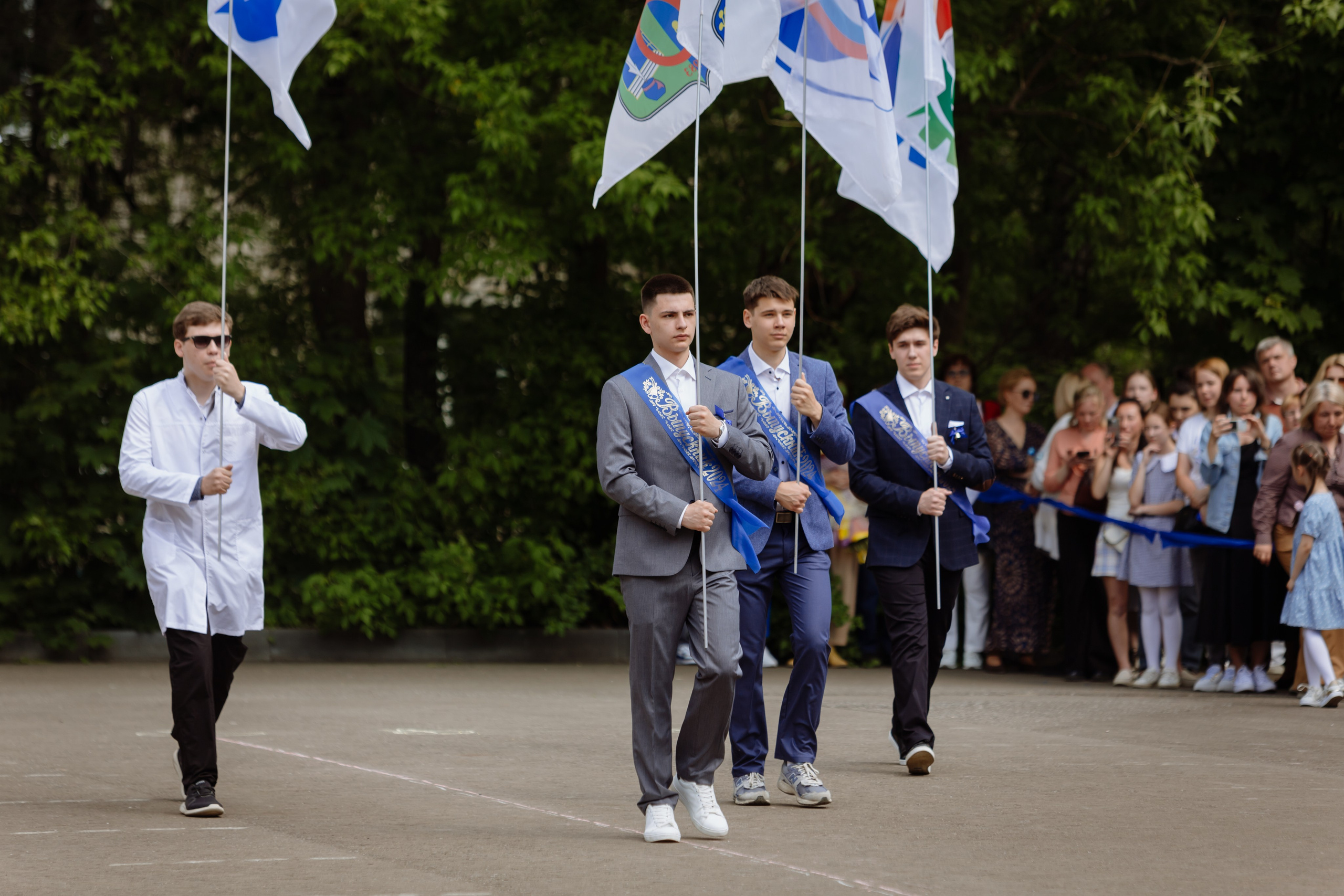 Последний звонок 2024 (3 часа фотосъемки). Профессиональный фотограф Надежда Антонова