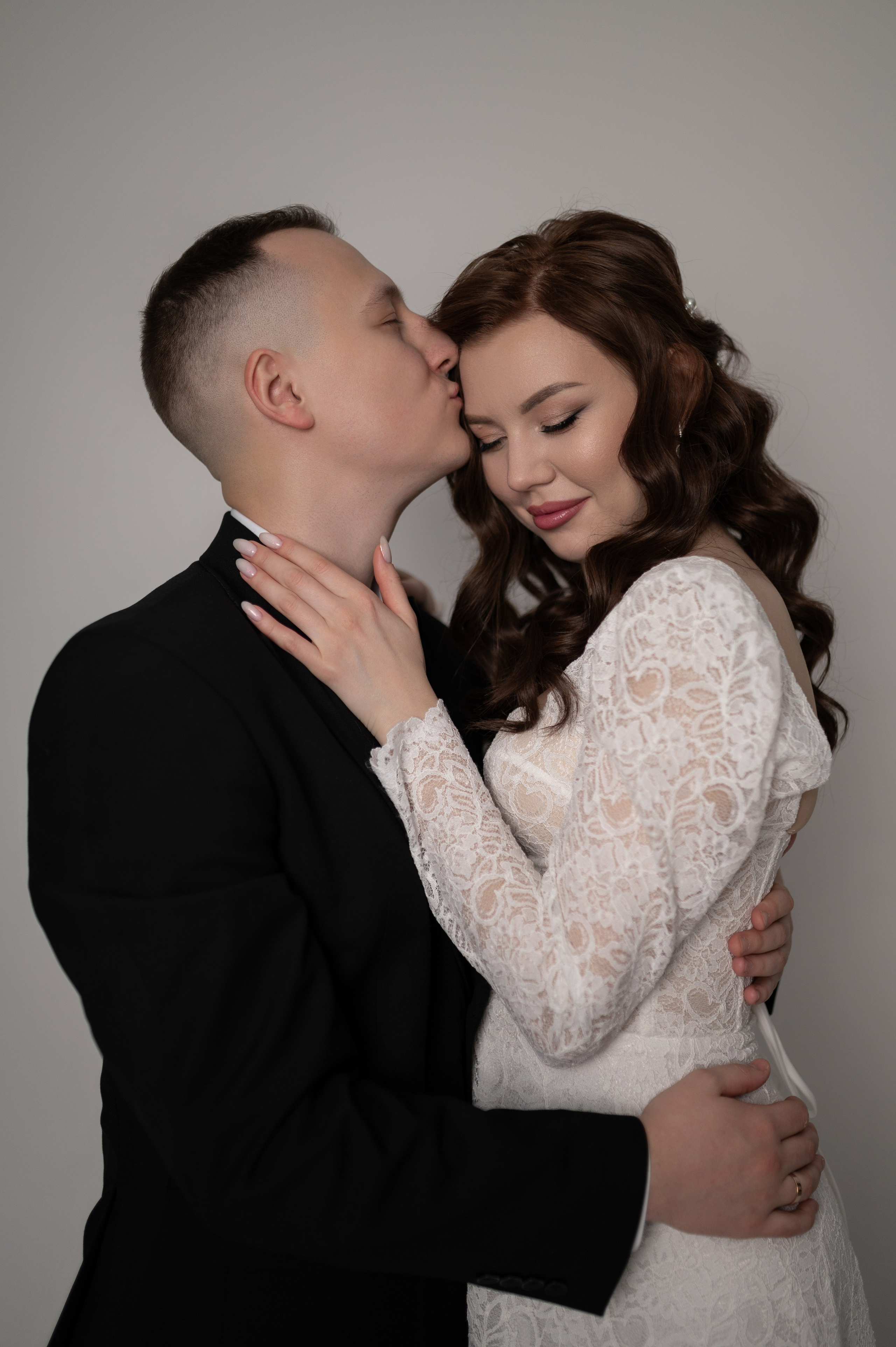 « Возможно, в этом мире ты всего лишь человек, но для меня ты — весь мир». Твой личный проводник к красивым фотографиям в Старом Осколе