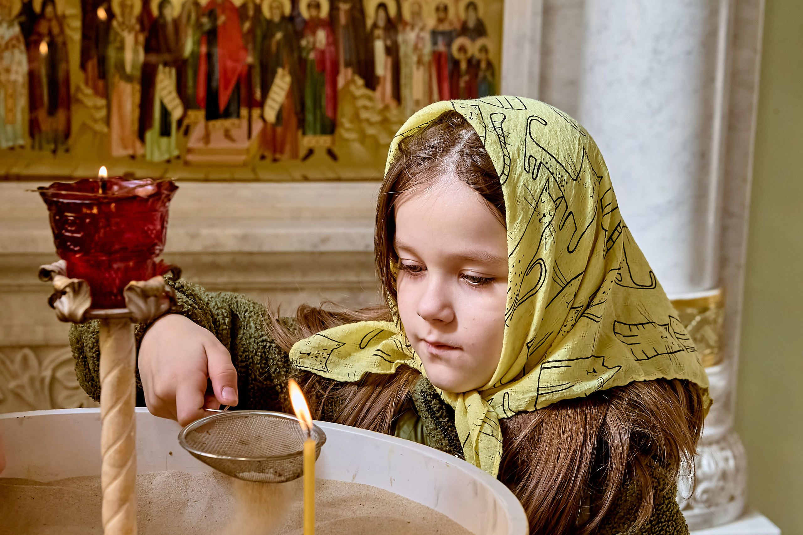 Дети на Литургия фото православного портретного фотографа